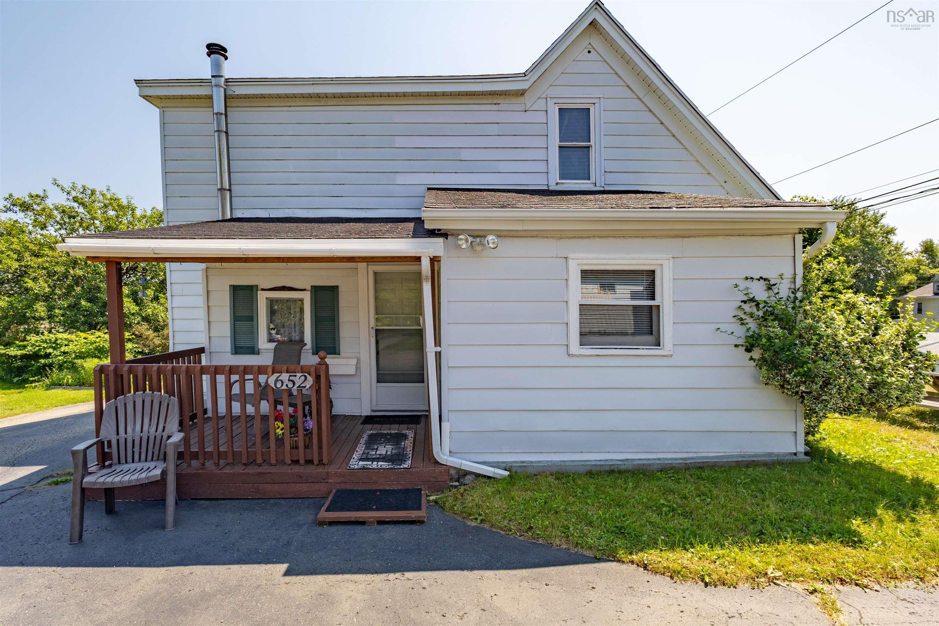 $214,900.00: 652 Shore Road, Sydney Mines