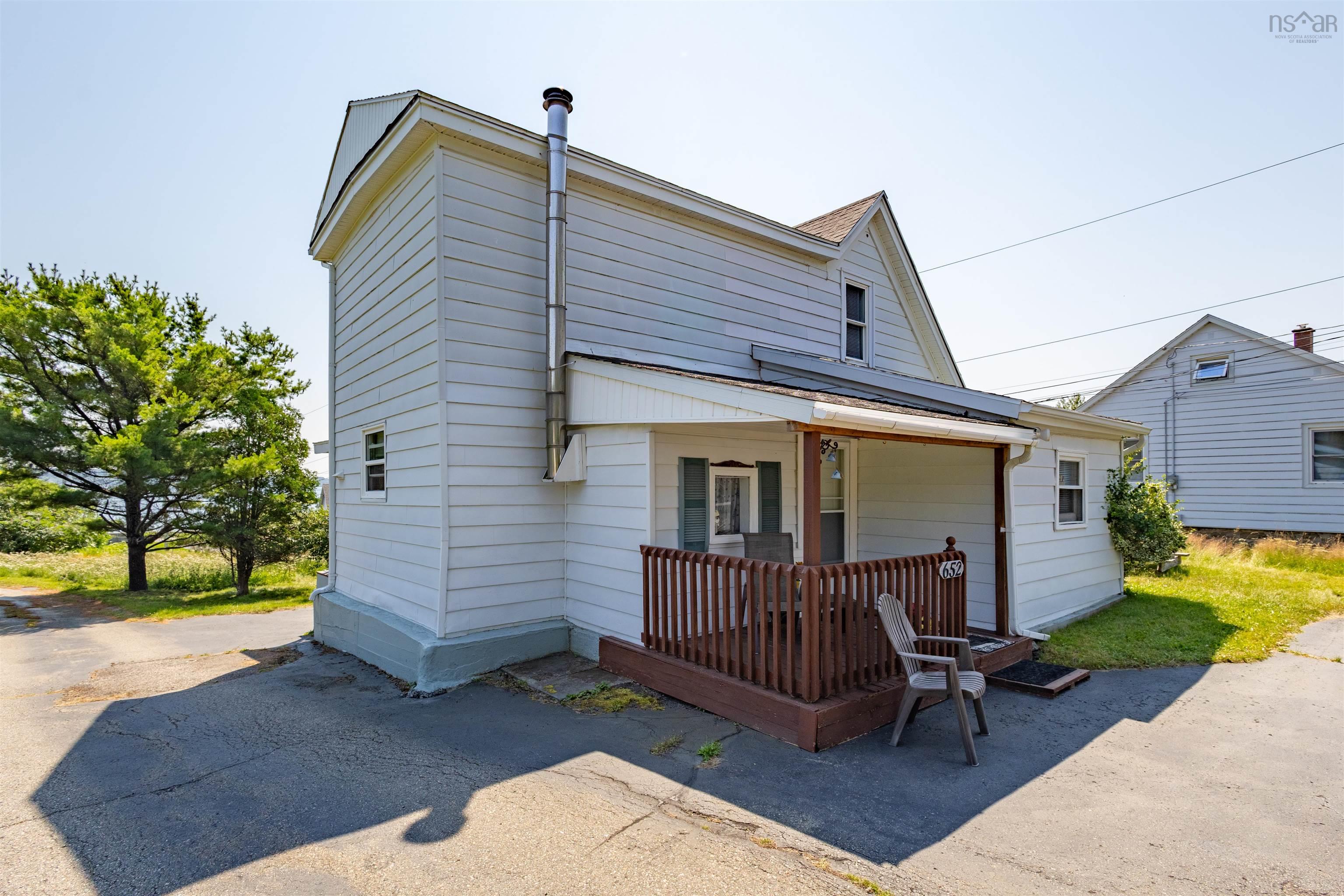 $214,900.00: 652 Shore Road, Sydney Mines