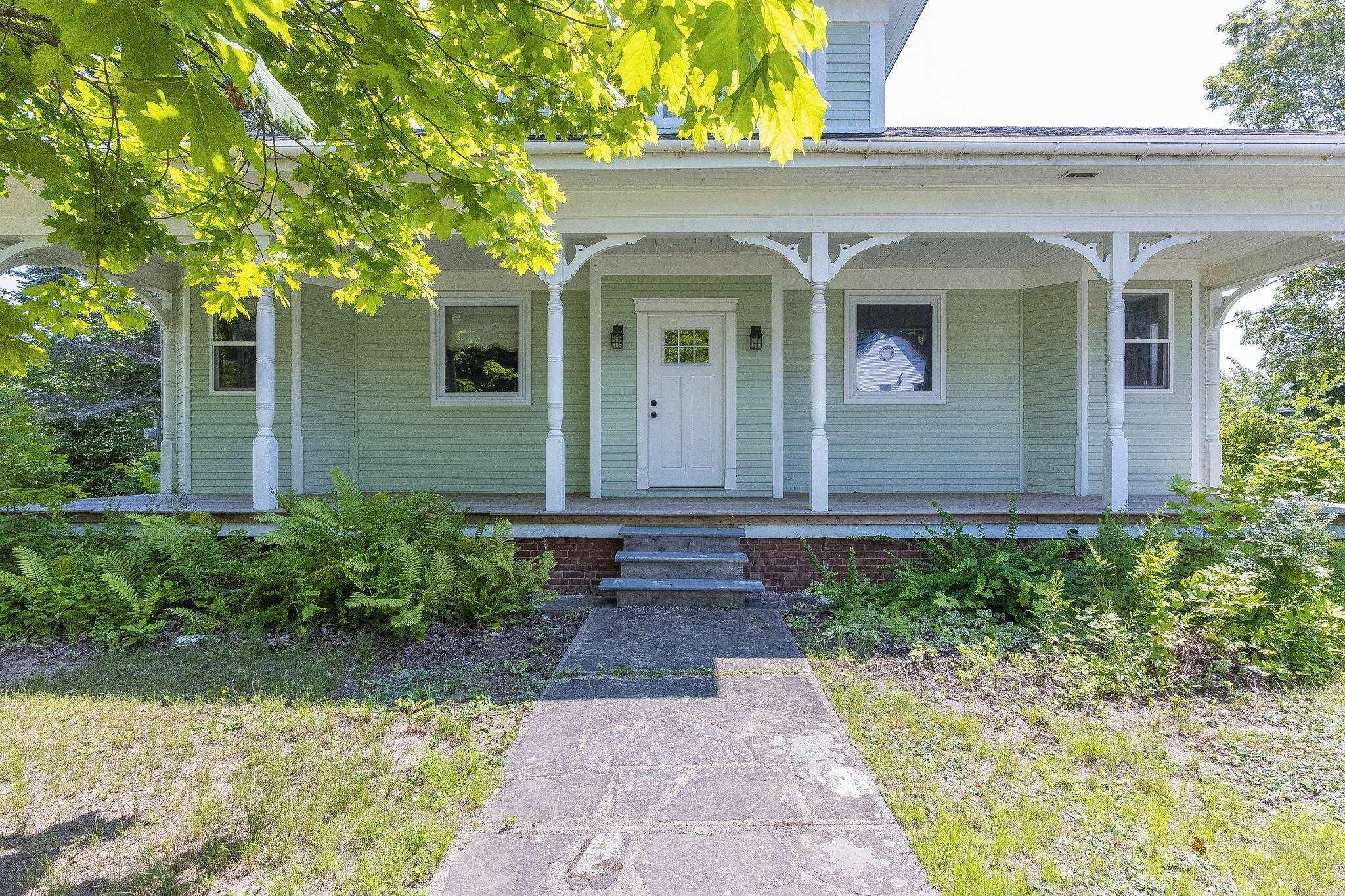 $425,000.00: 366 Main Street, Middleton