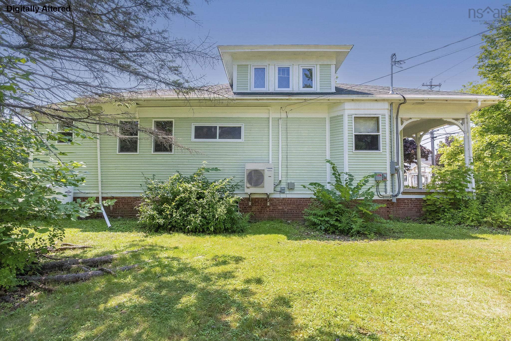 $425,000.00: 366 Main Street, Middleton