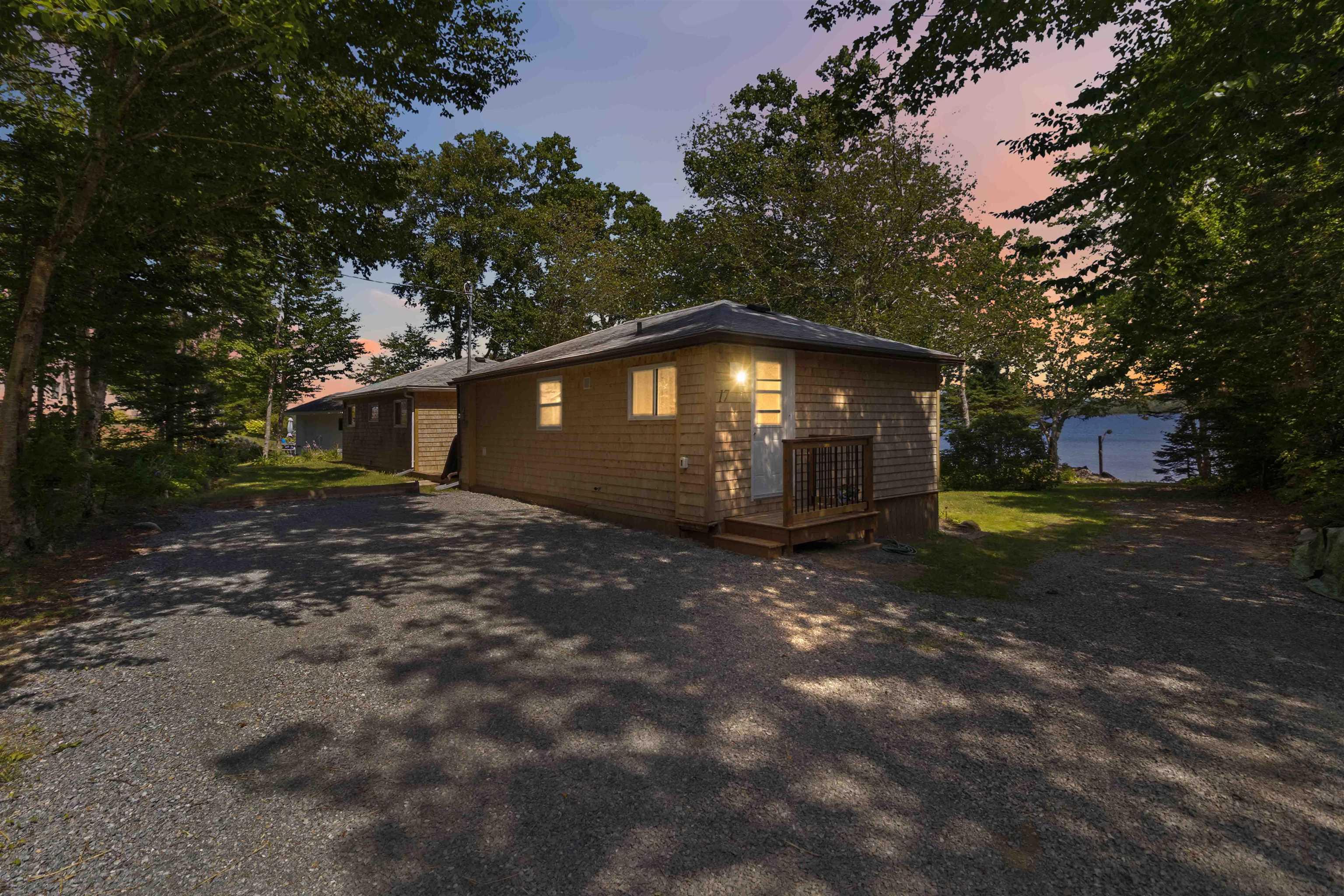 $499,900.00: 15 & 17 Juniper Lane, Upper Lakeville