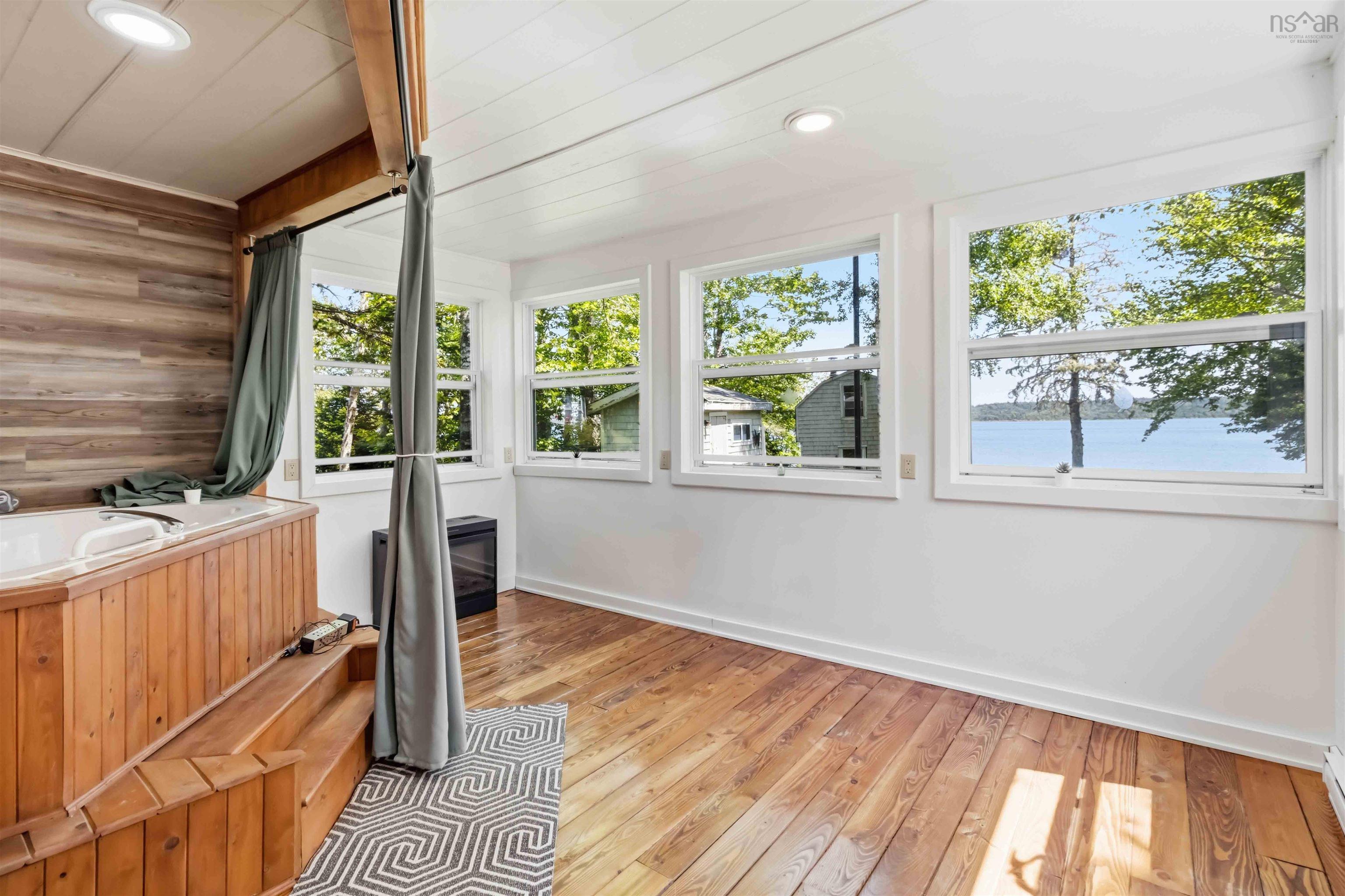$499,900.00: 15 & 17 Juniper Lane, Upper Lakeville