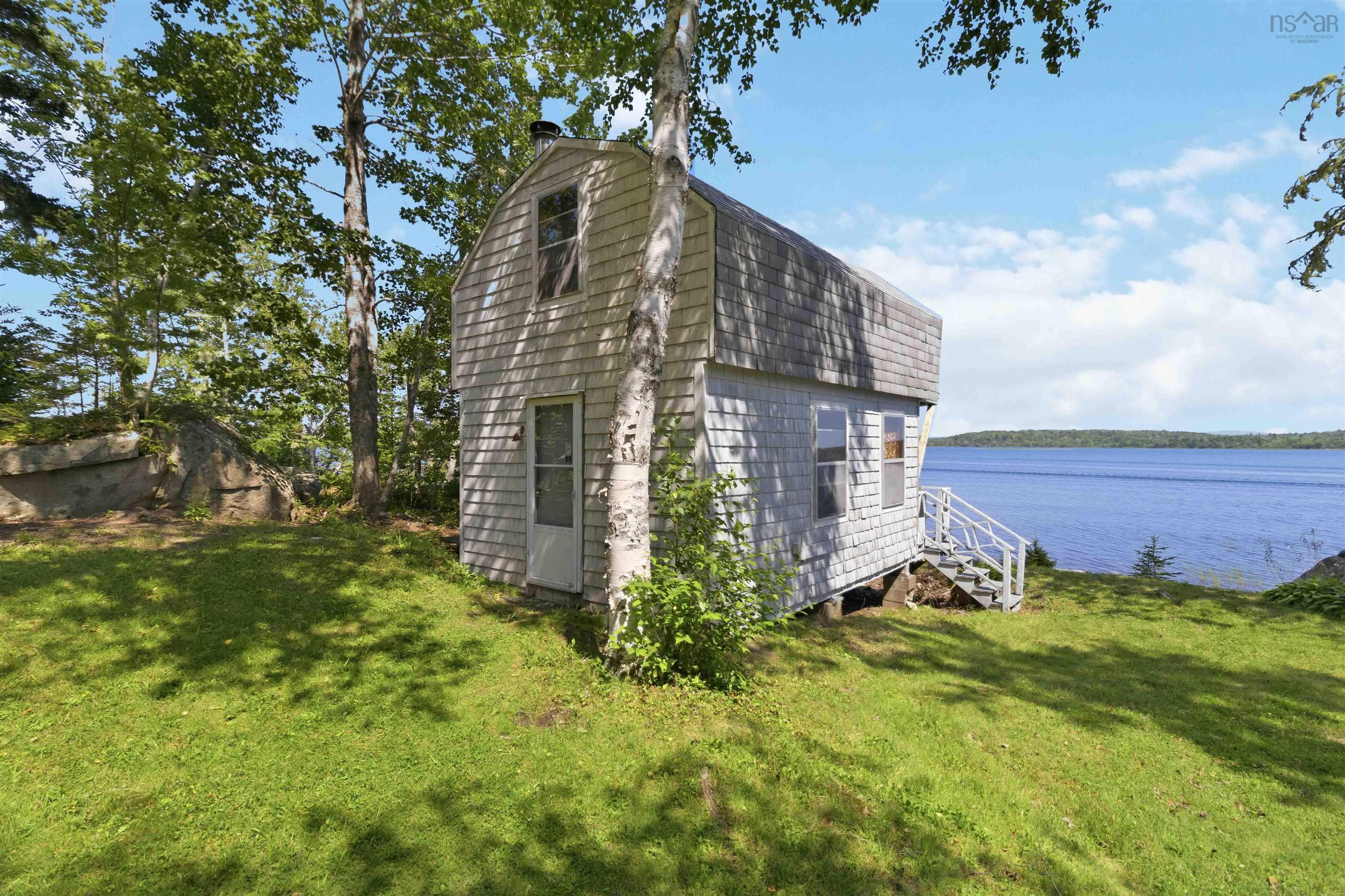 $499,900.00: 15 & 17 Juniper Lane, Upper Lakeville