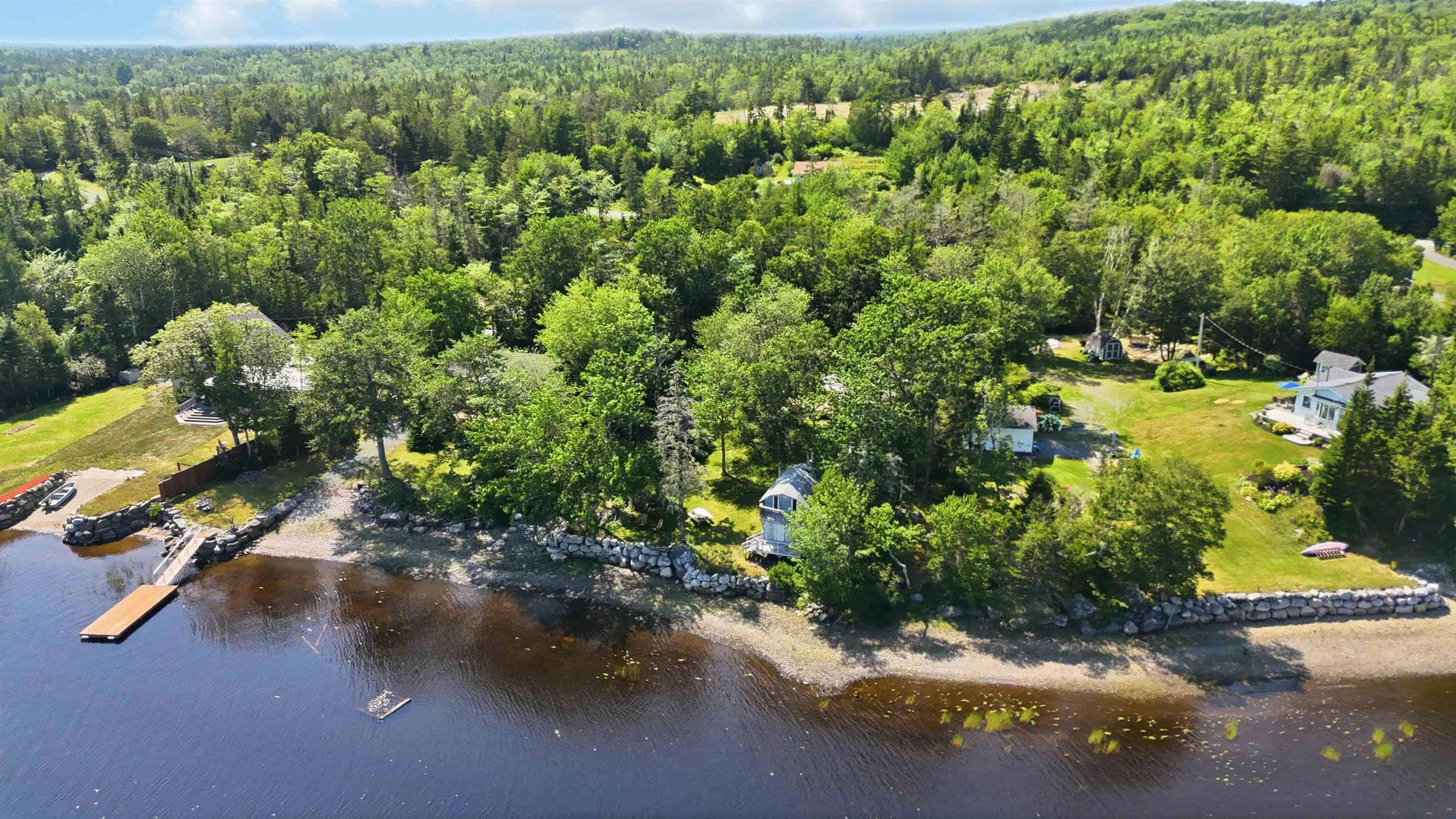$499,900.00: 15 & 17 Juniper Lane, Upper Lakeville