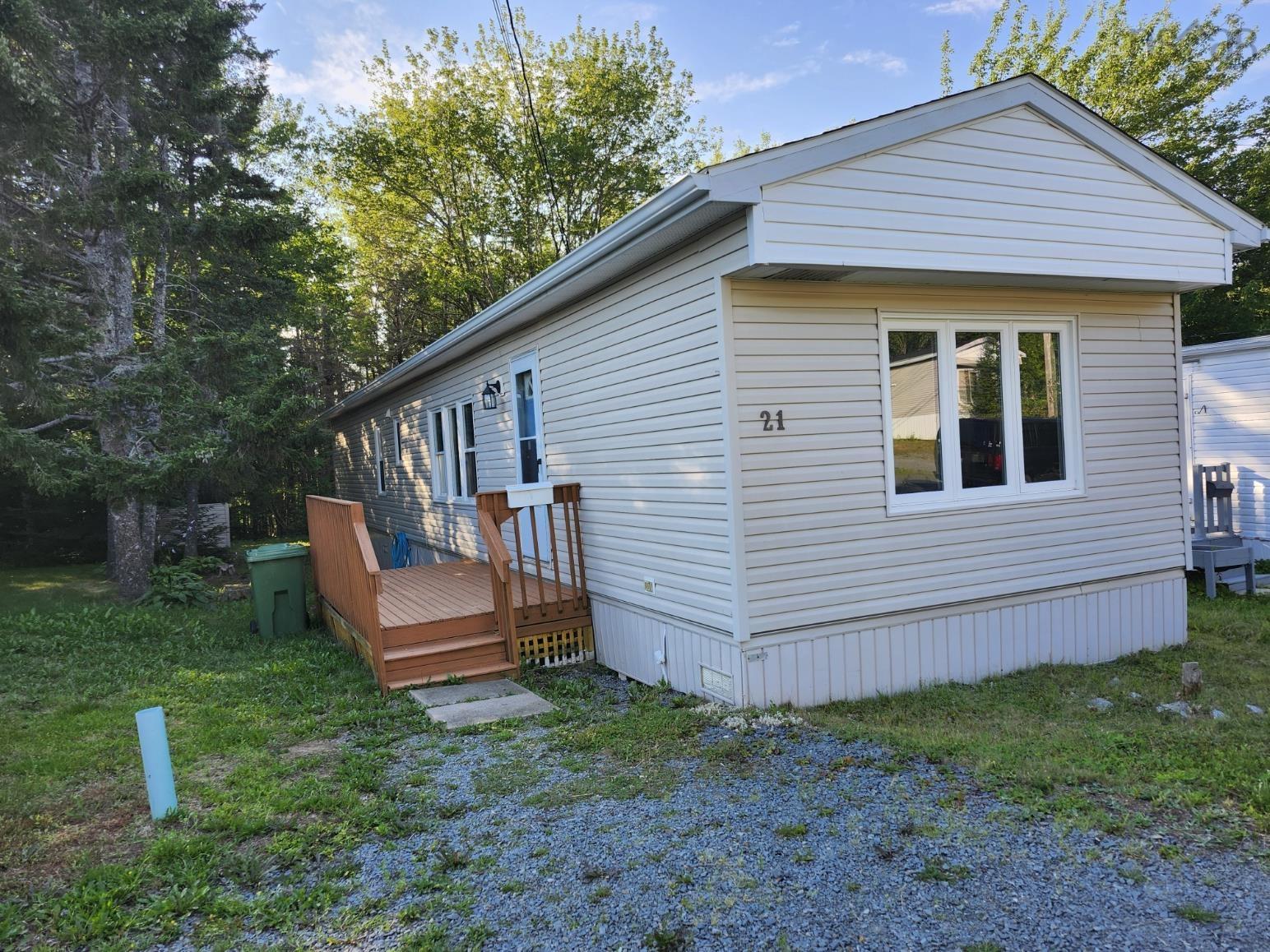21 Commodore Avenue, Middle Sackville, NS (MLS® 202620109)