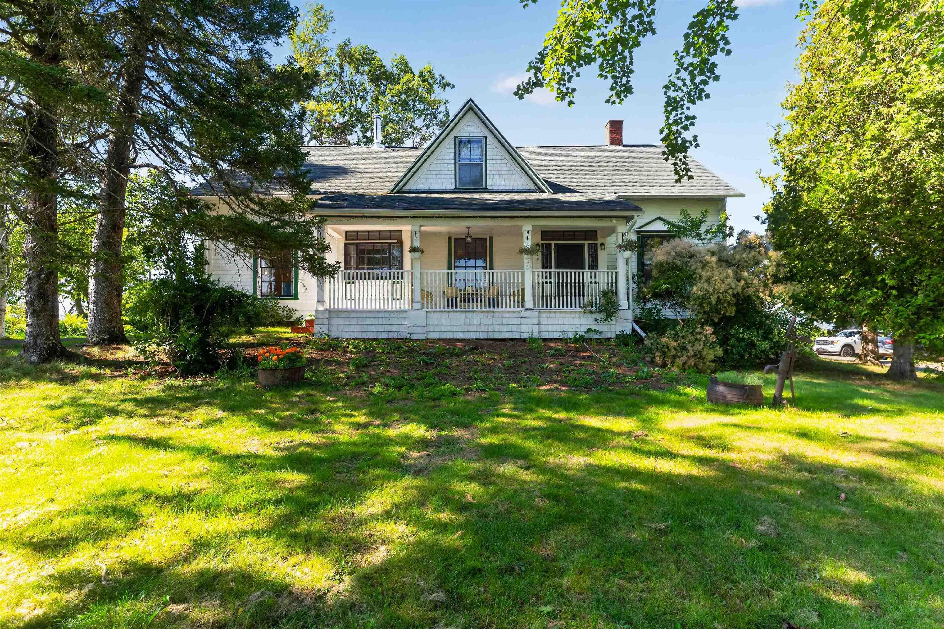 $949,000.00: 5019 201 Highway, West Paradise