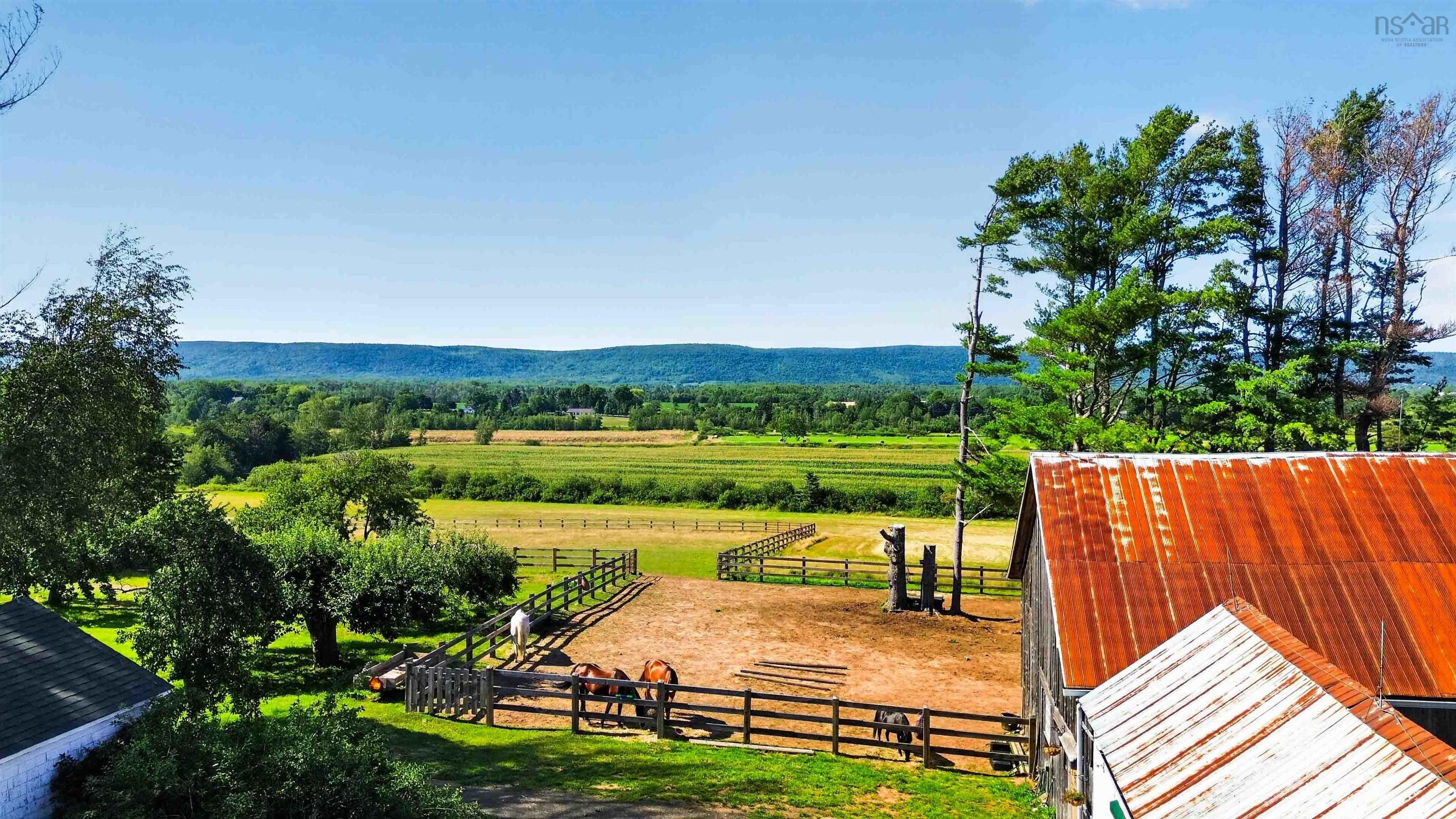$949,000.00: 5019 201 Highway, West Paradise