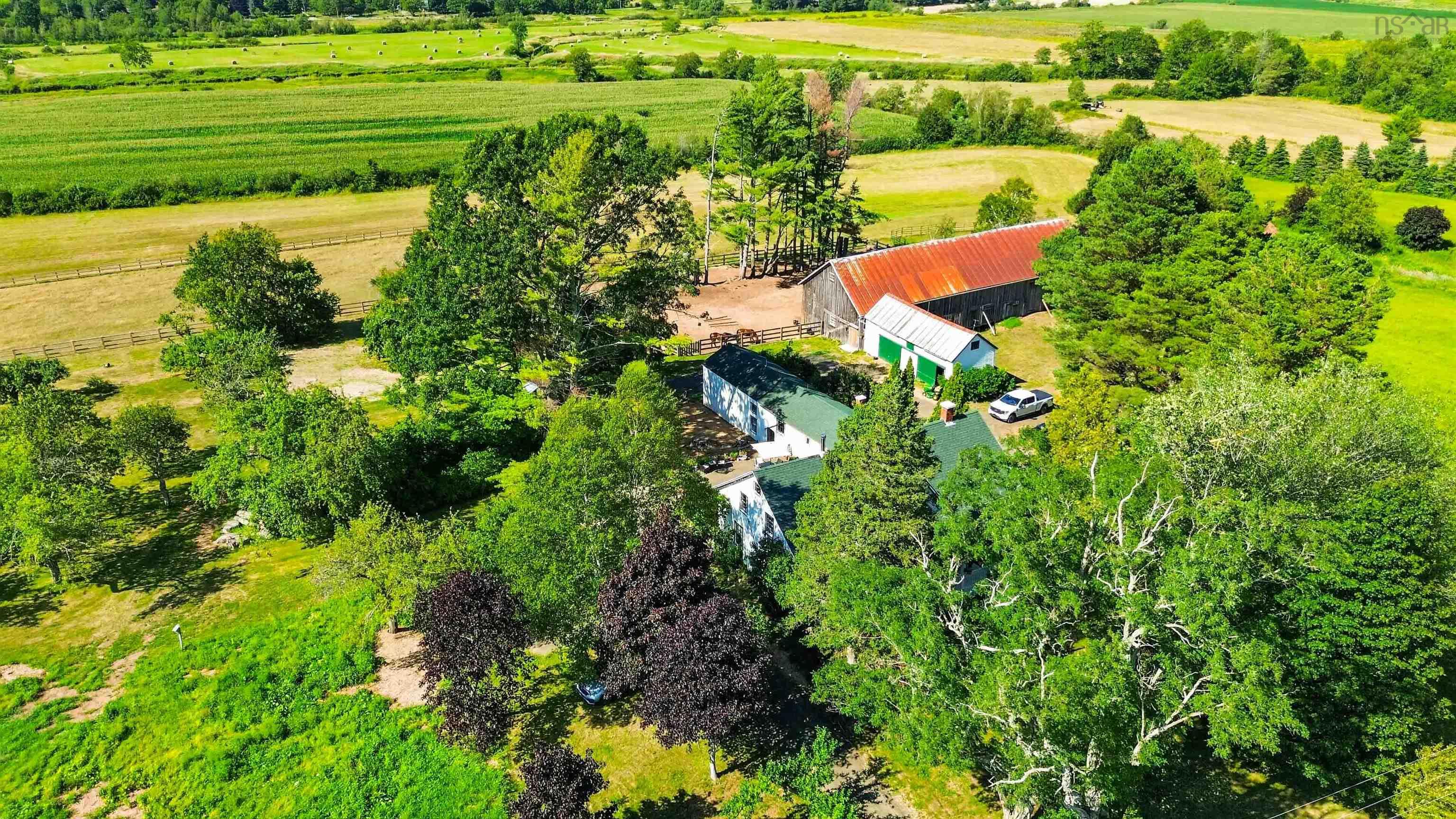 $949,000.00: 5019 201 Highway, West Paradise