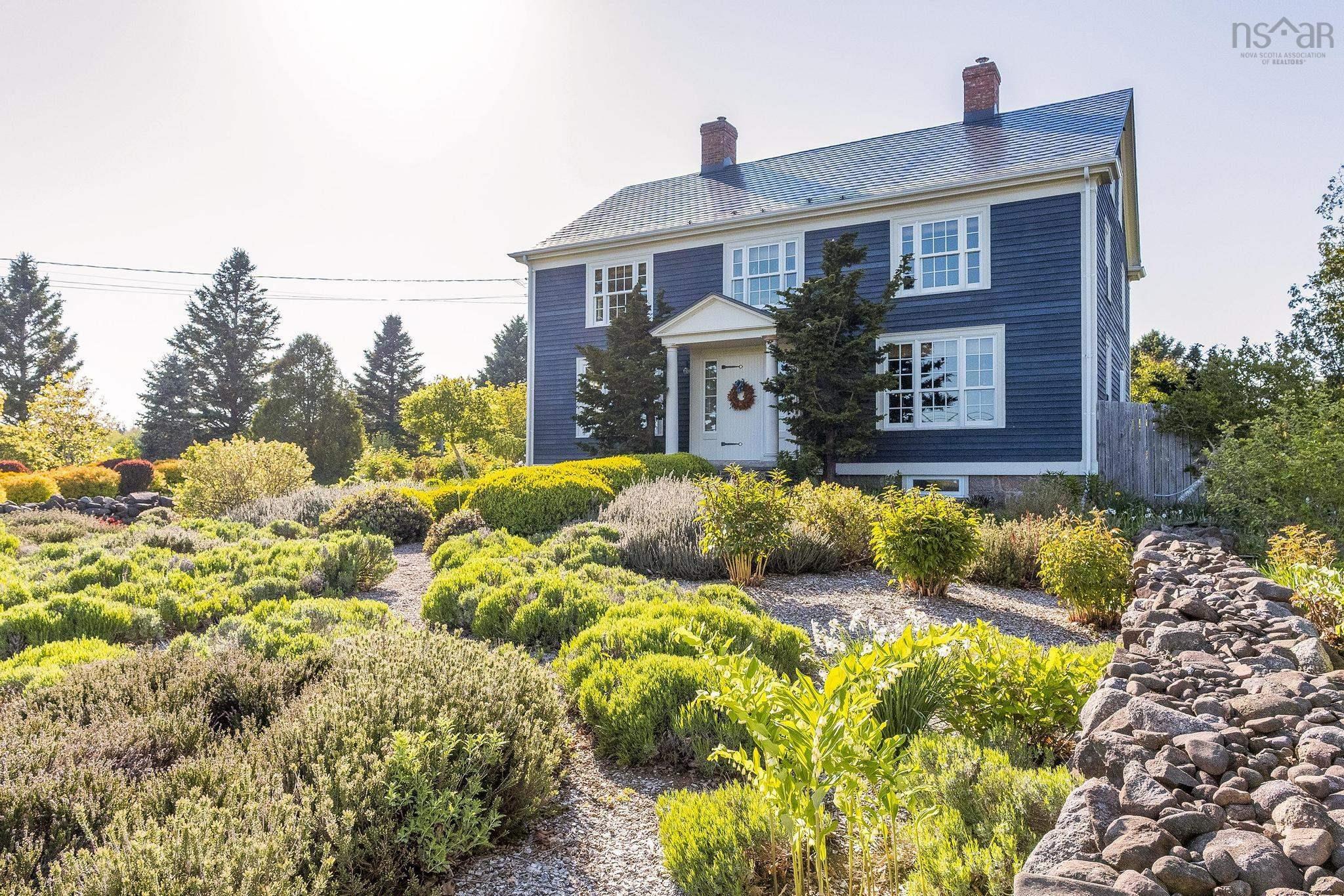 $995,000.00: 5233 Granville Road, Granville Ferry
