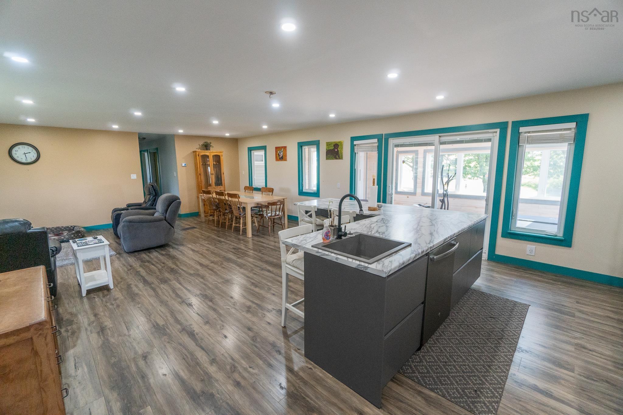 $1,150,000.00: 238 Lynn Road, East Mapleton