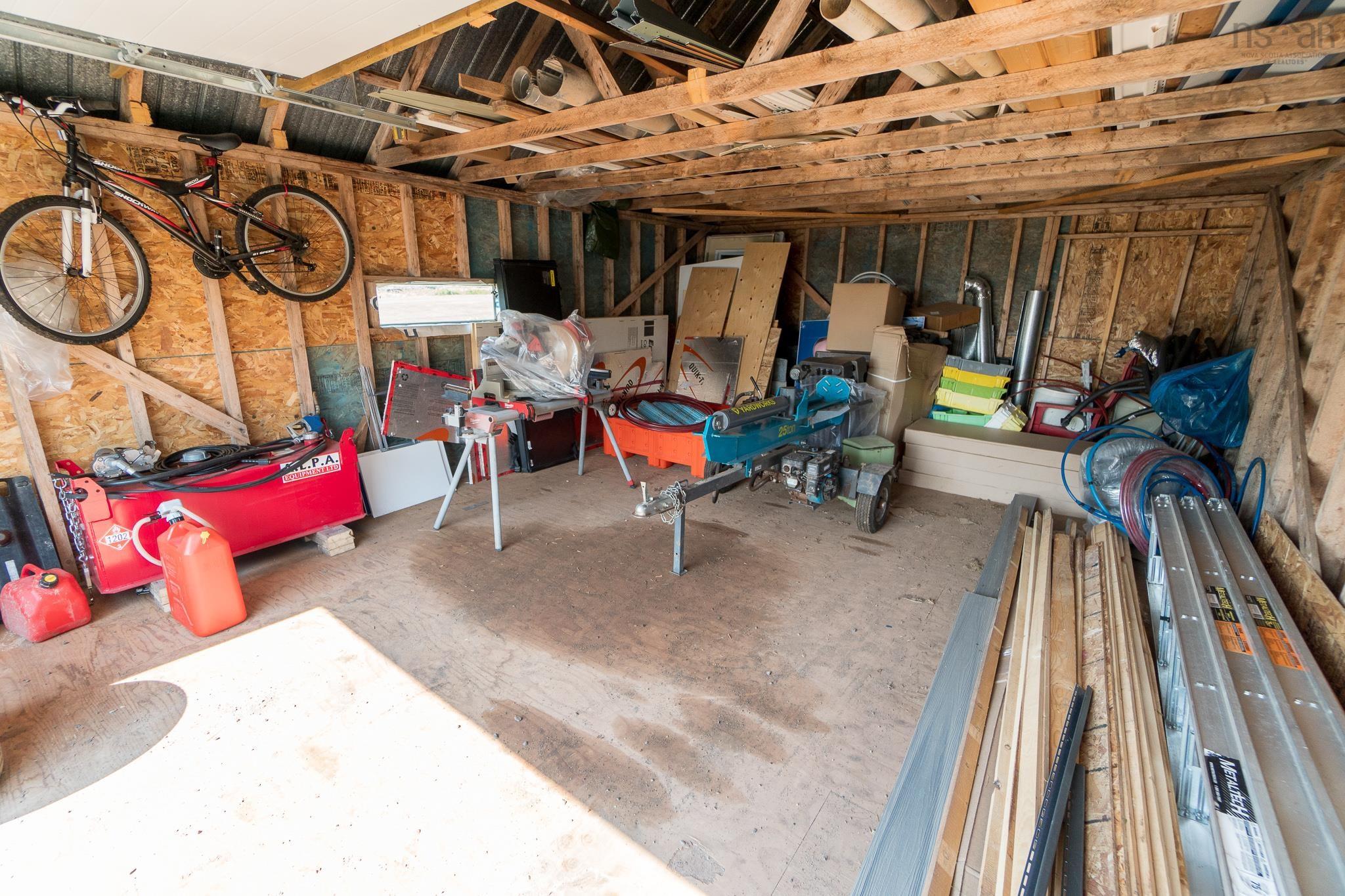 $1,150,000.00: 238 Lynn Road, East Mapleton