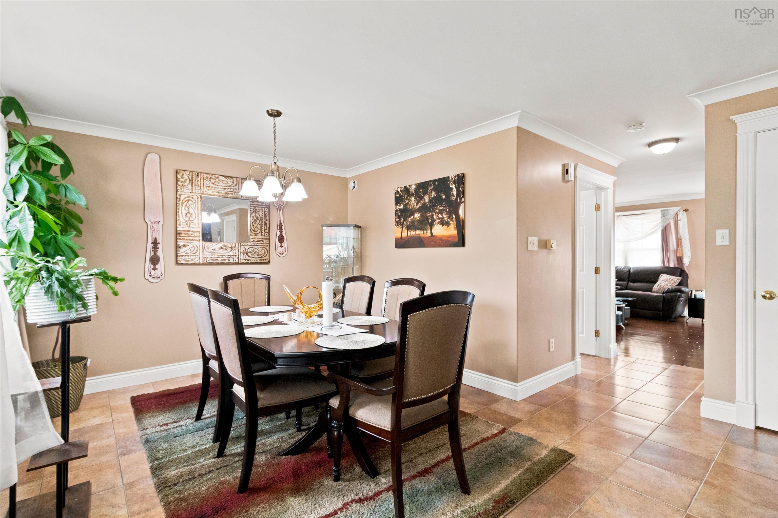 $749,998.00: 71 Cutter Drive Drive, Rockingham