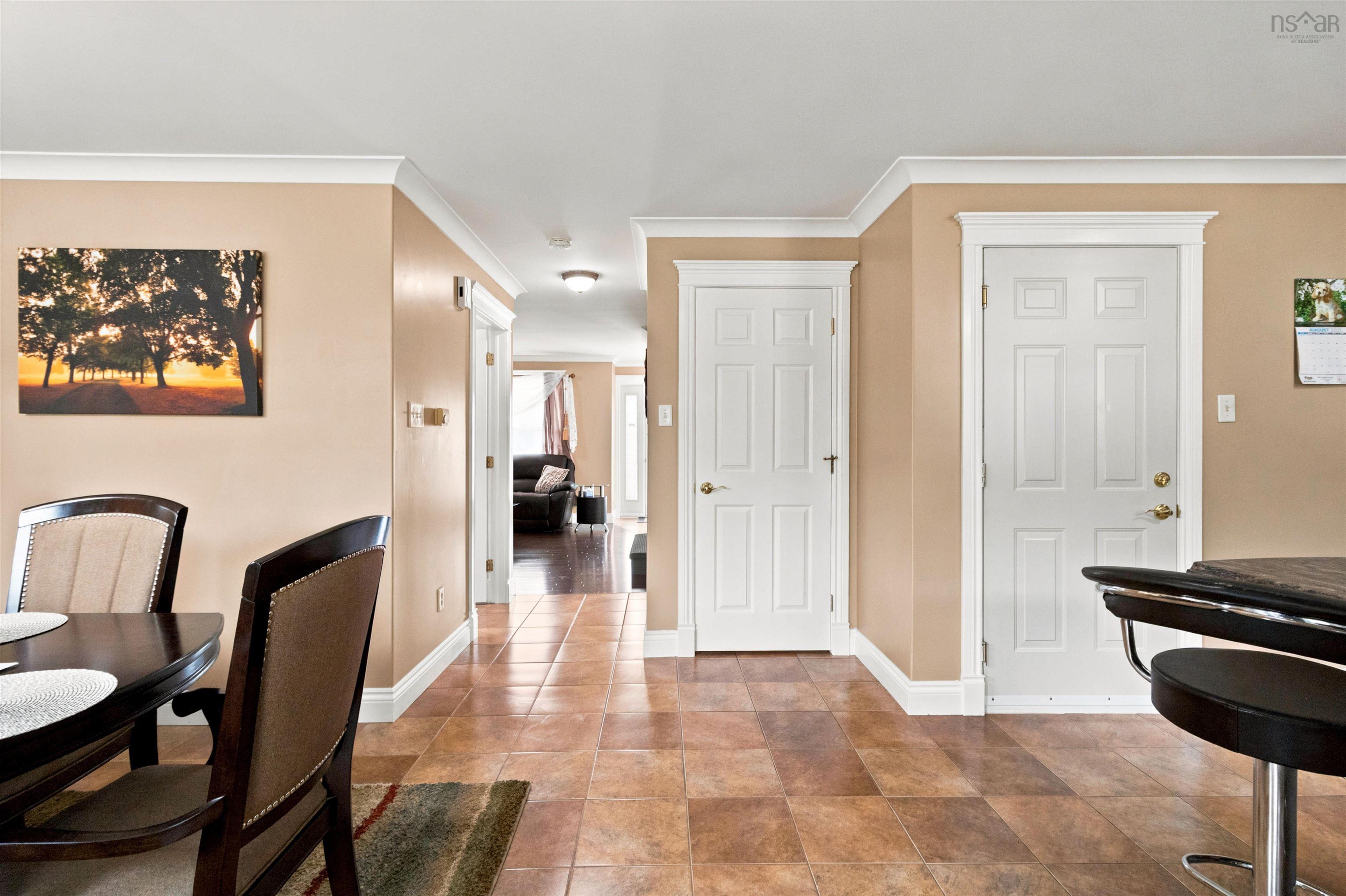 $749,998.00: 71 Cutter Drive Drive, Rockingham