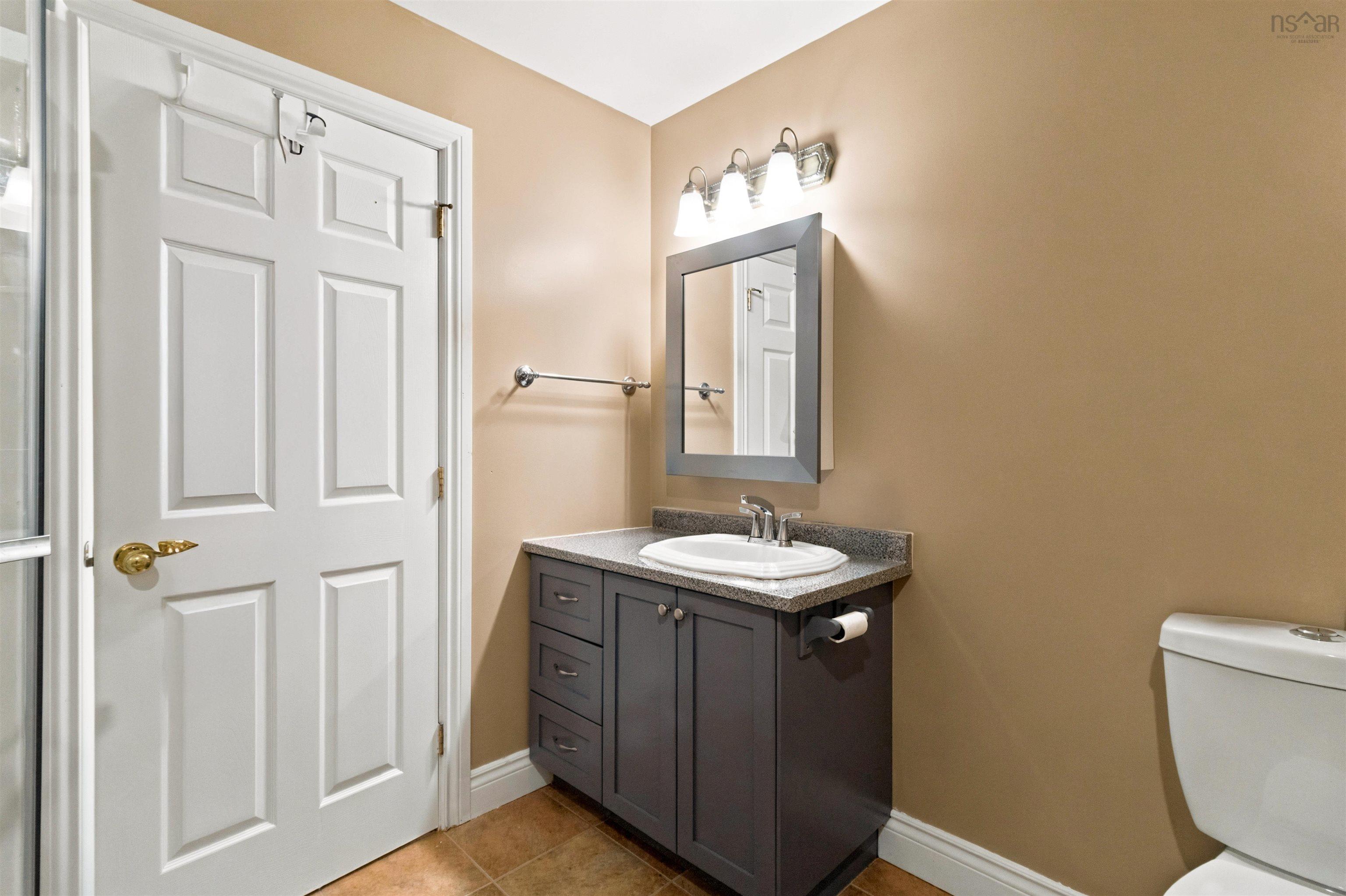 $749,998.00: 71 Cutter Drive Drive, Rockingham
