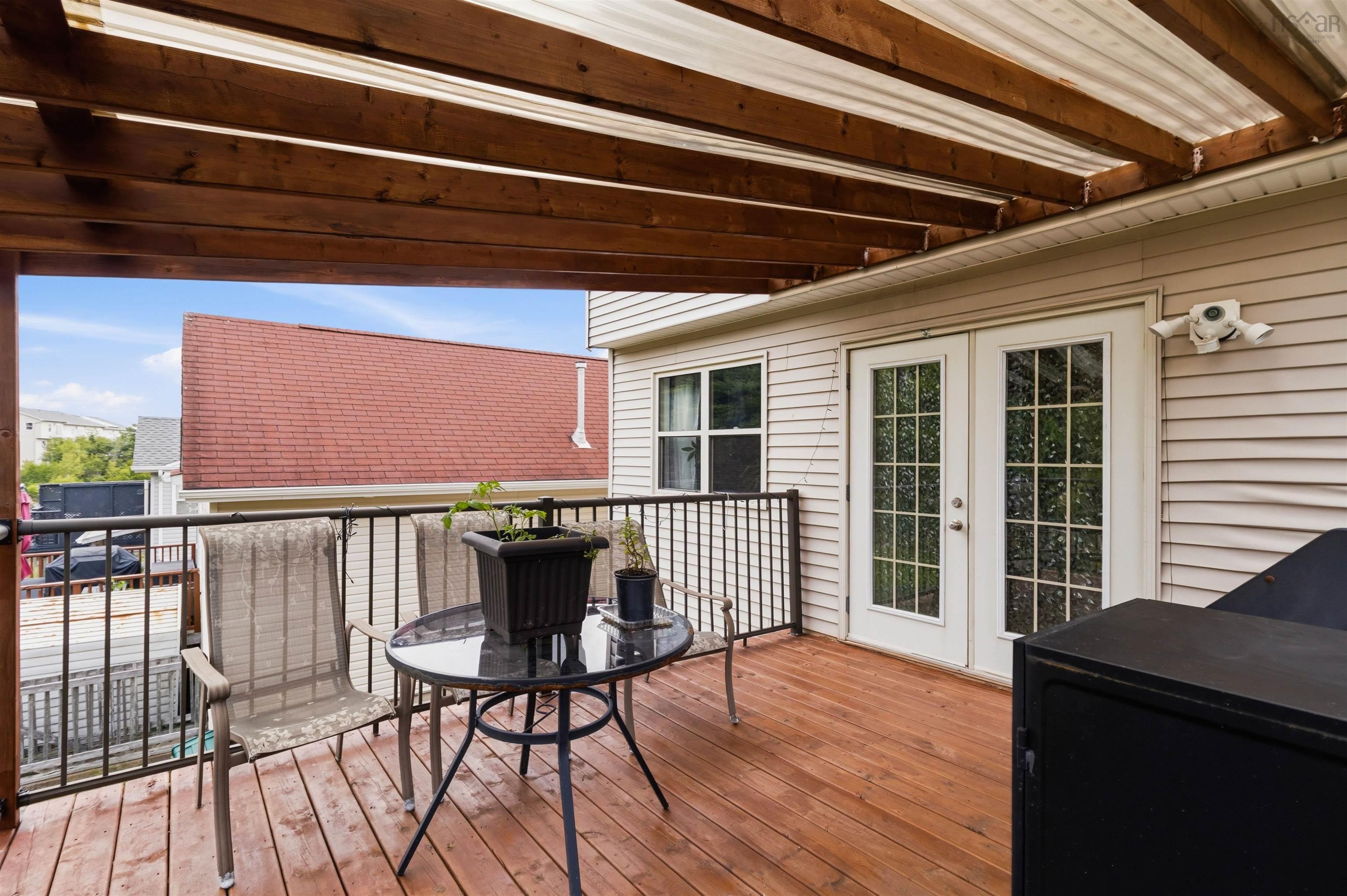$749,998.00: 71 Cutter Drive Drive, Rockingham