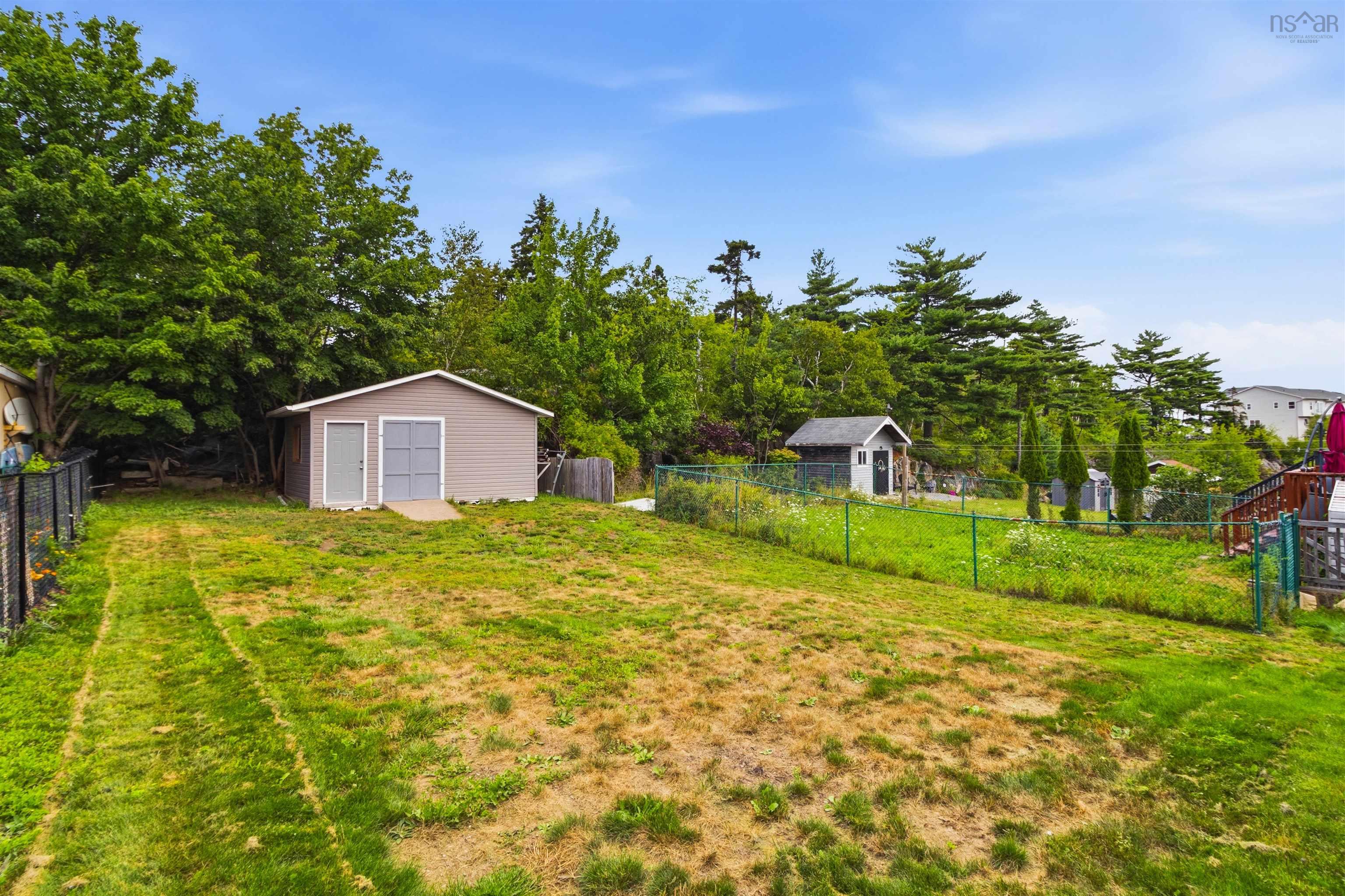 $749,998.00: 71 Cutter Drive Drive, Rockingham