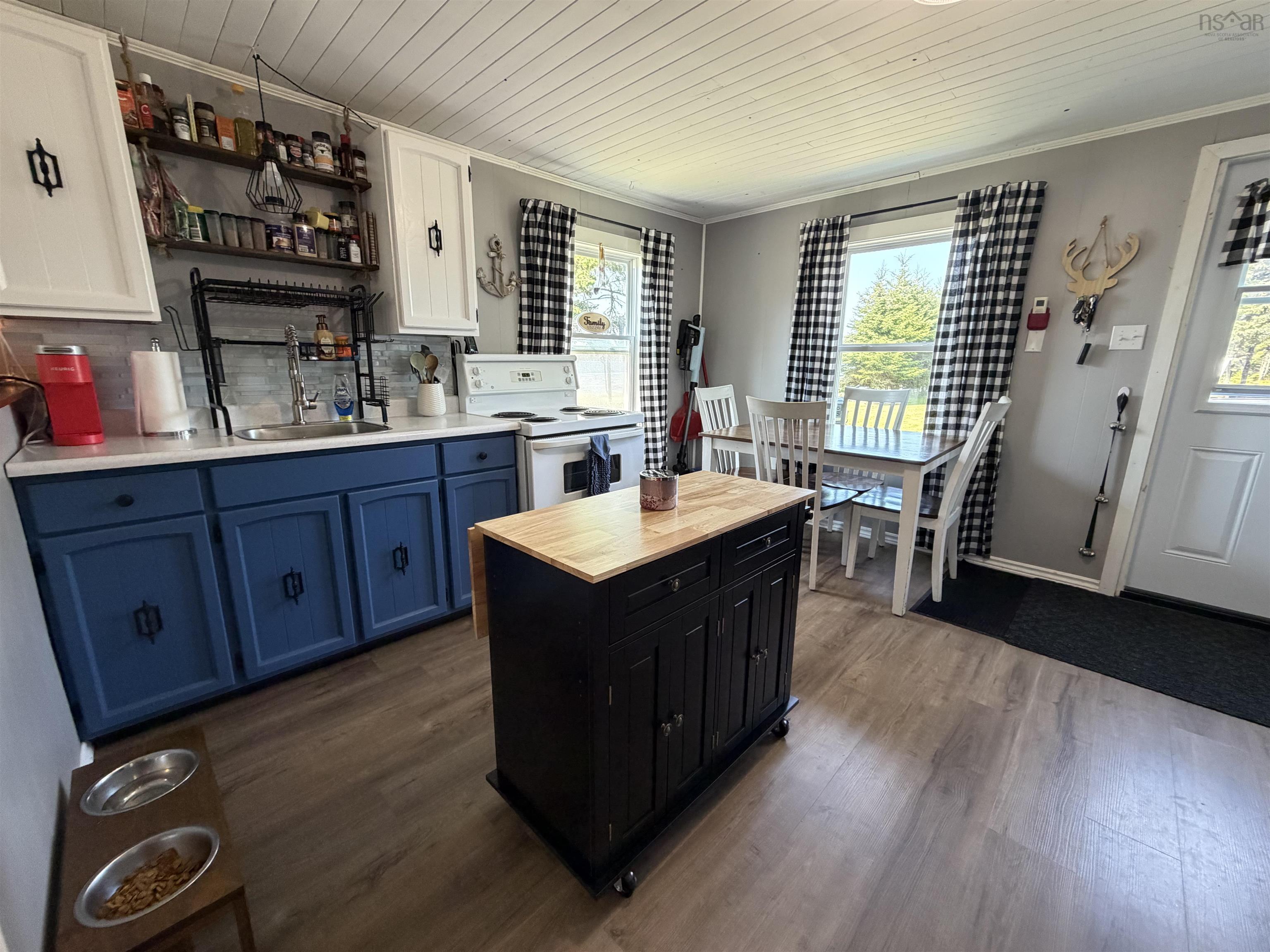 $324,900.00: 282 Passage Road, Watt Section