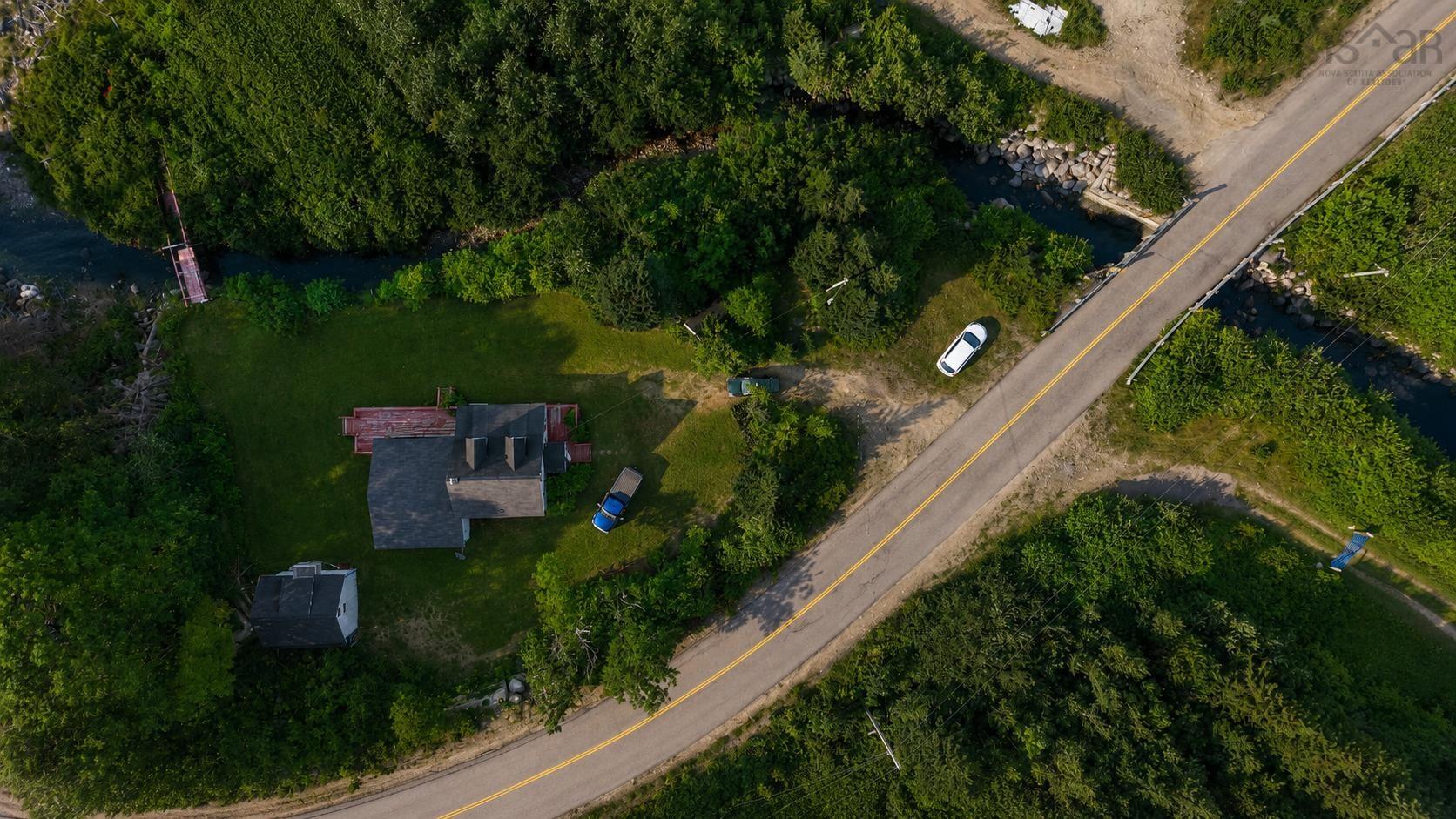 $325,000.00: 1251 White Point Rd, Smelt Brook