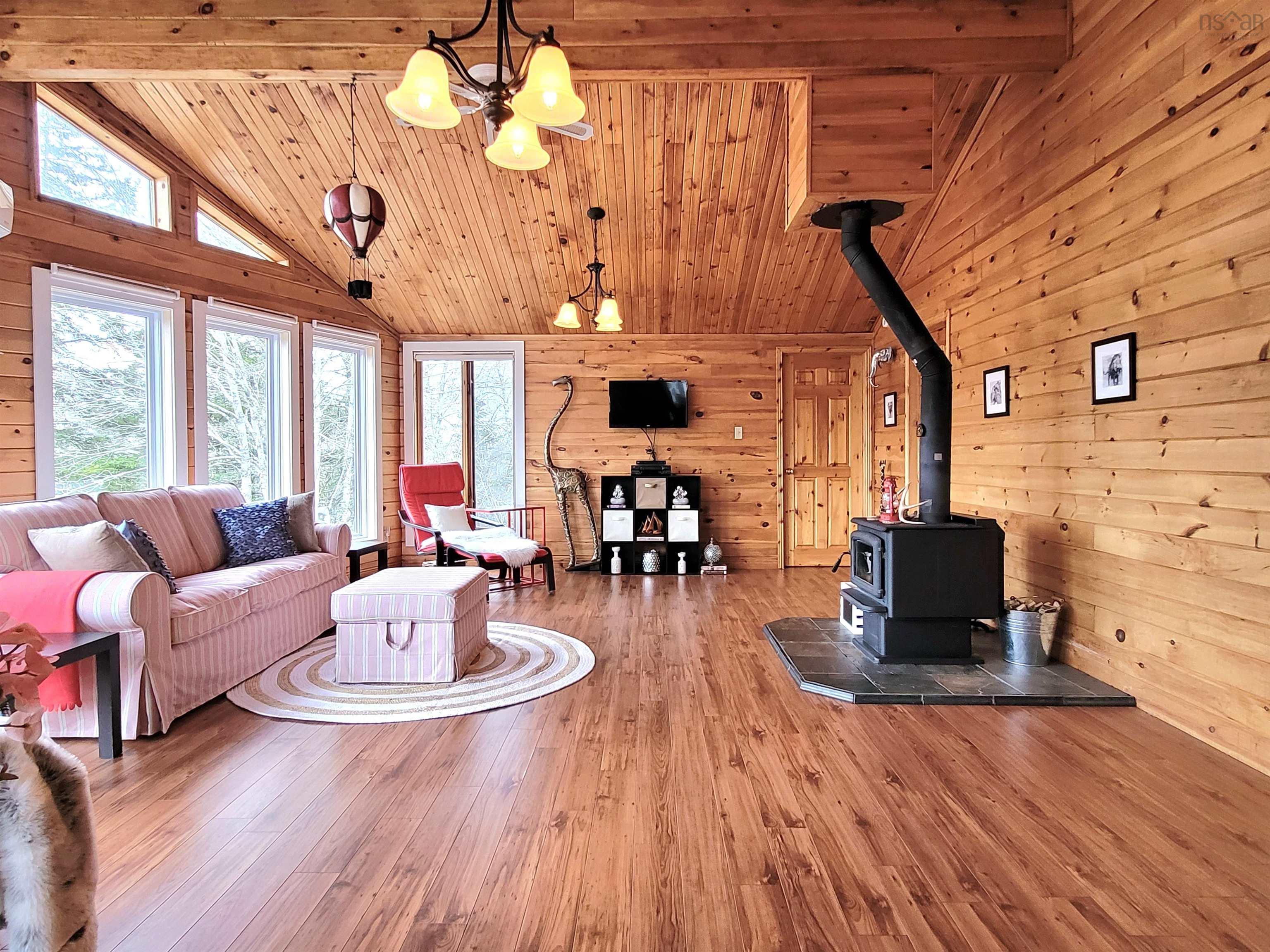 $320,000.00: 57 Somerset Drive, East Sable River
