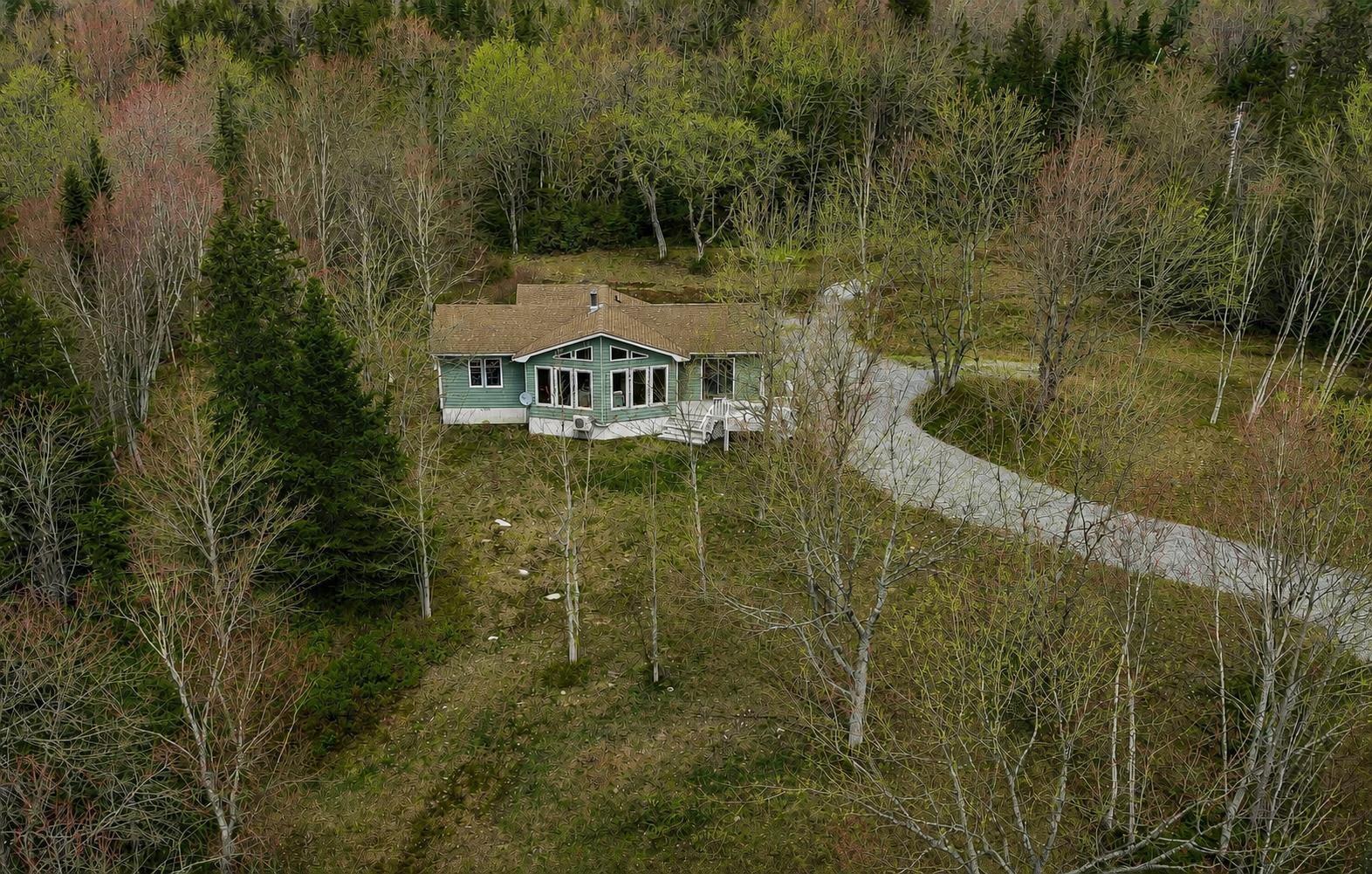 $320,000.00: 57 Somerset Drive, East Sable River