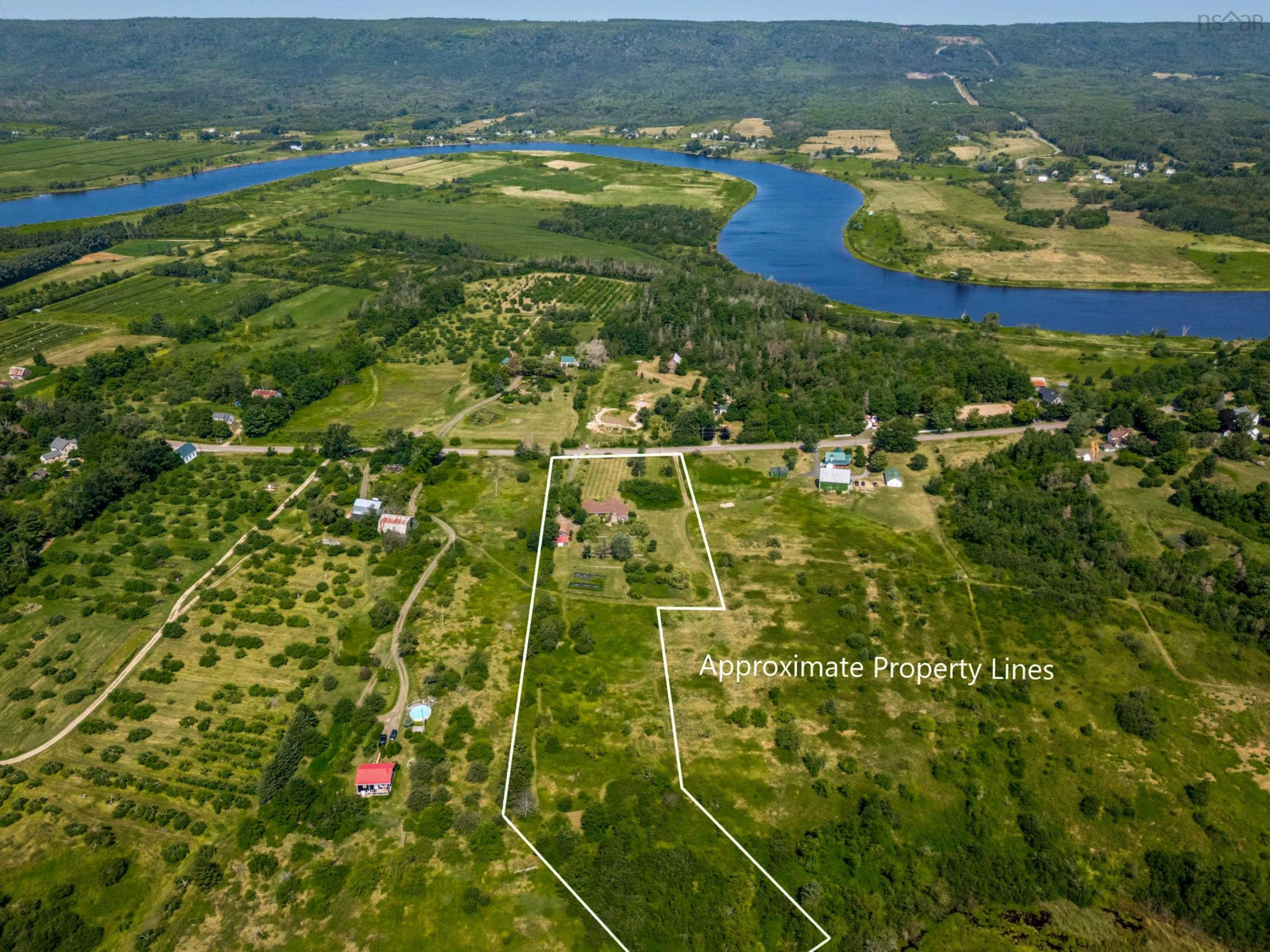 $445,000.00: 2632 Highway 201, Tupperville