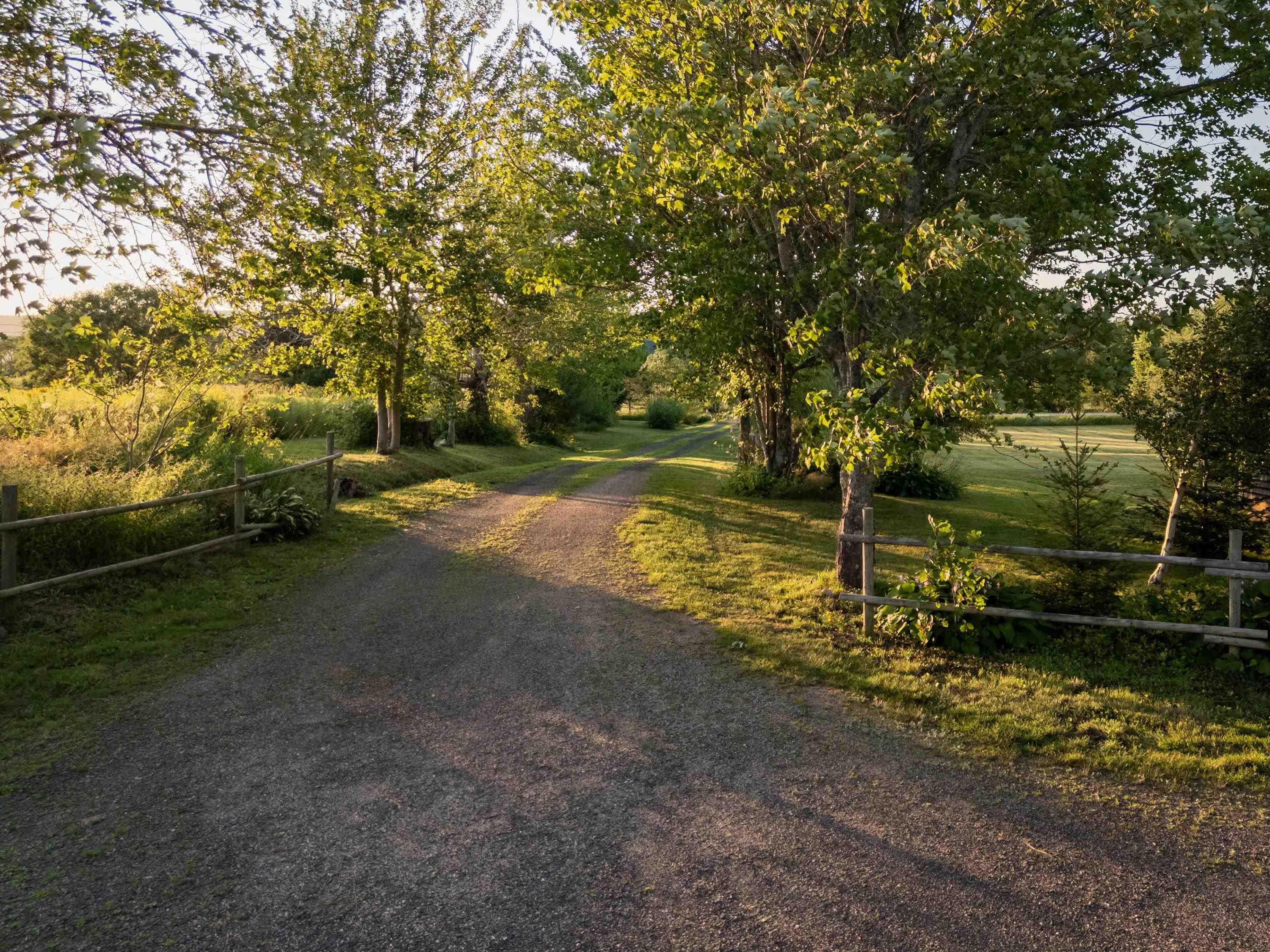 $445,000.00: 2632 Highway 201, Tupperville