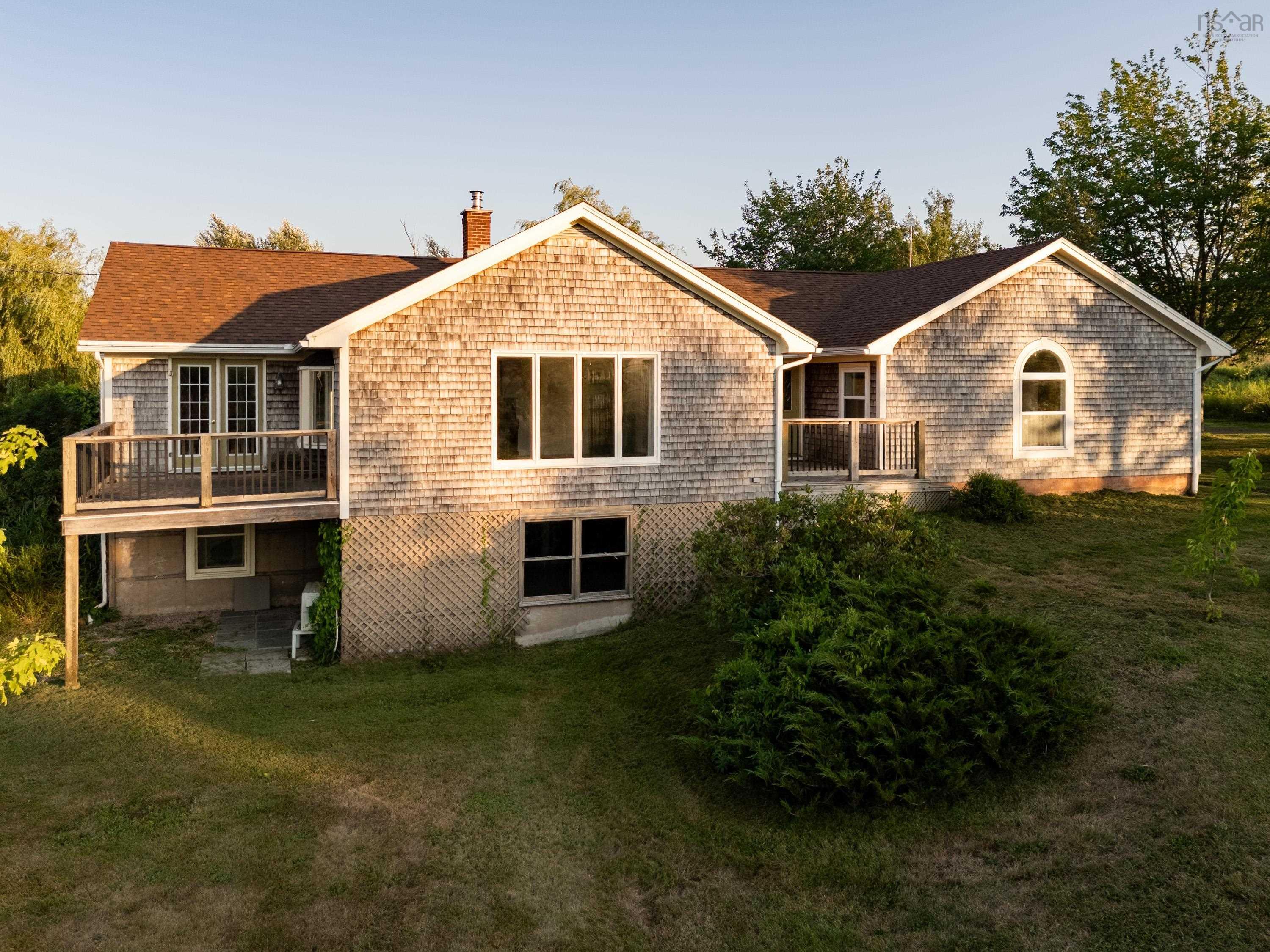 $445,000.00: 2632 Highway 201, Tupperville