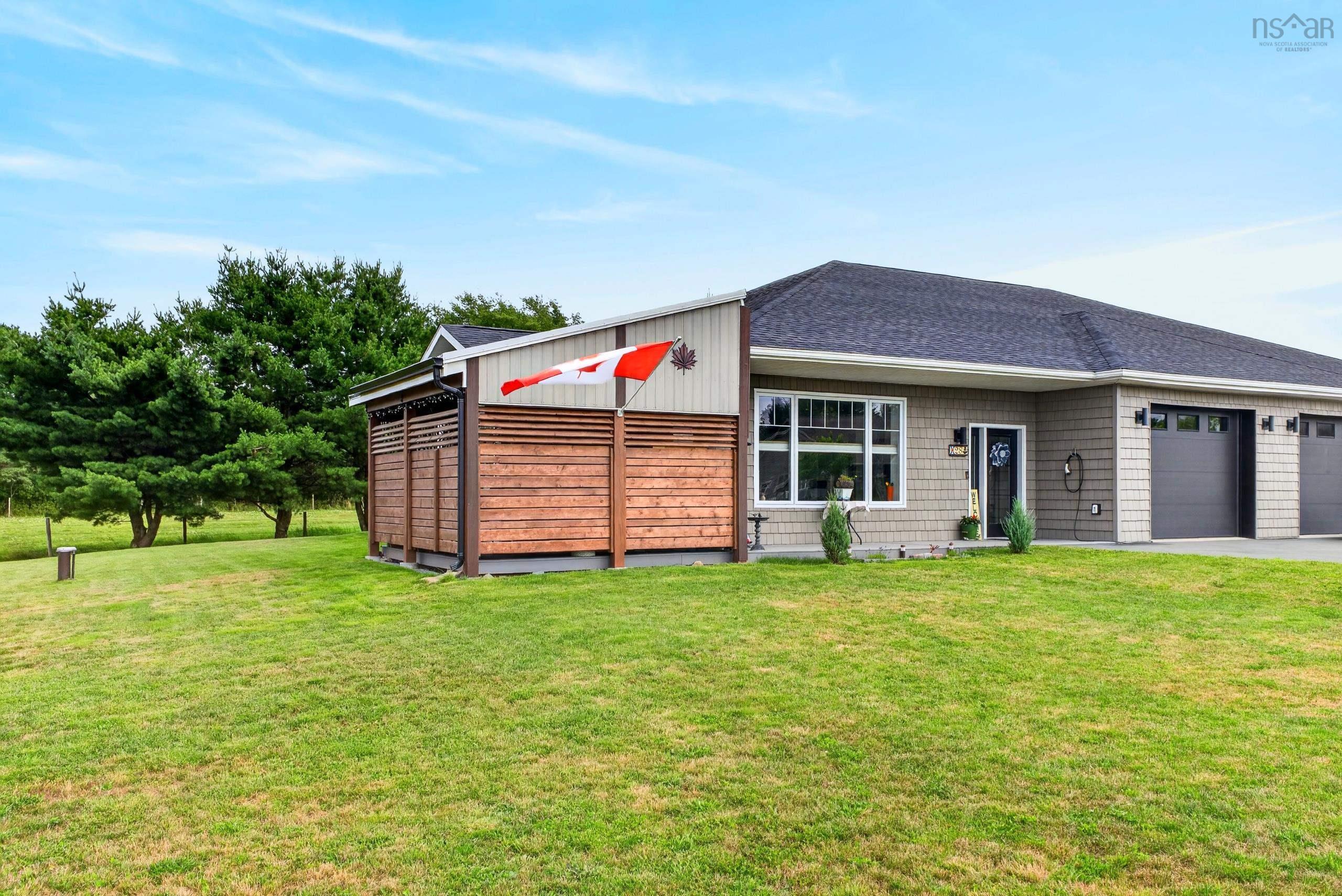 $495,000.00: 28 Eagleview Drive, Murray Siding