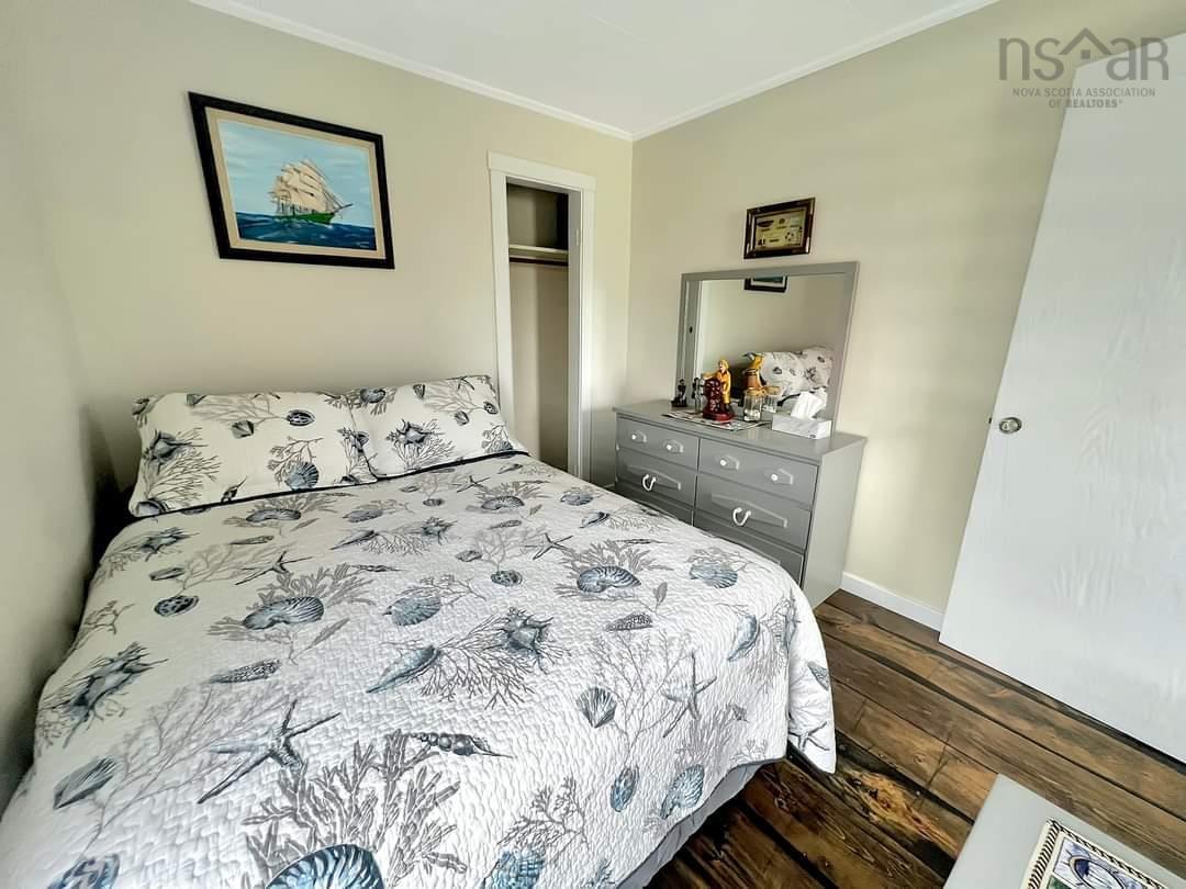 $189,000.00: 41 Stoney Island Road, North East Point
