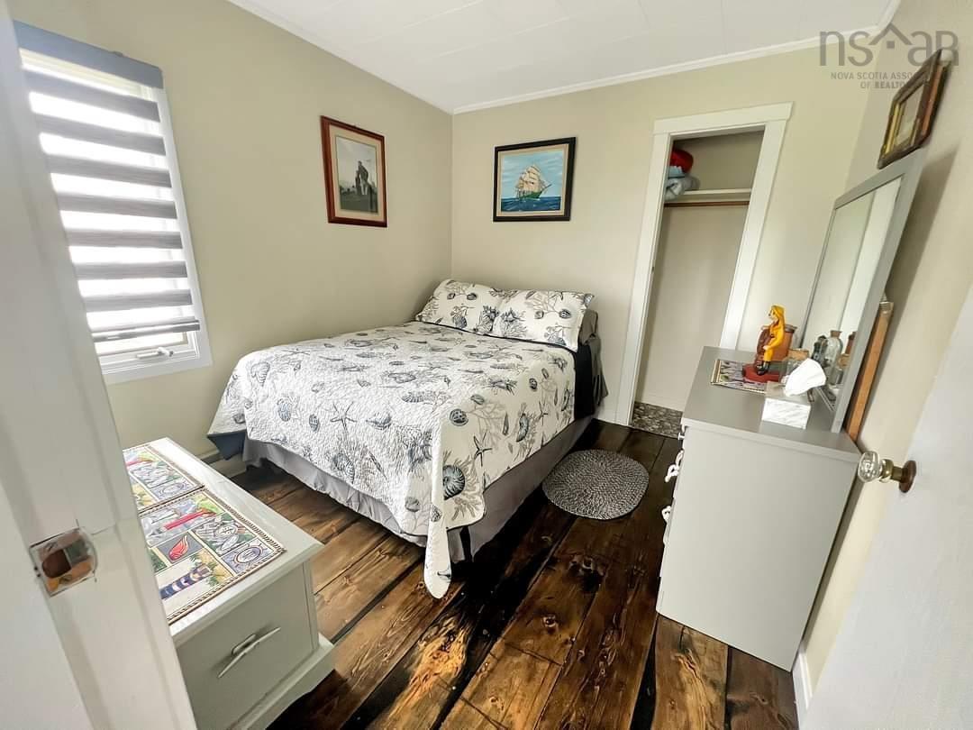 $189,000.00: 41 Stoney Island Road, North East Point