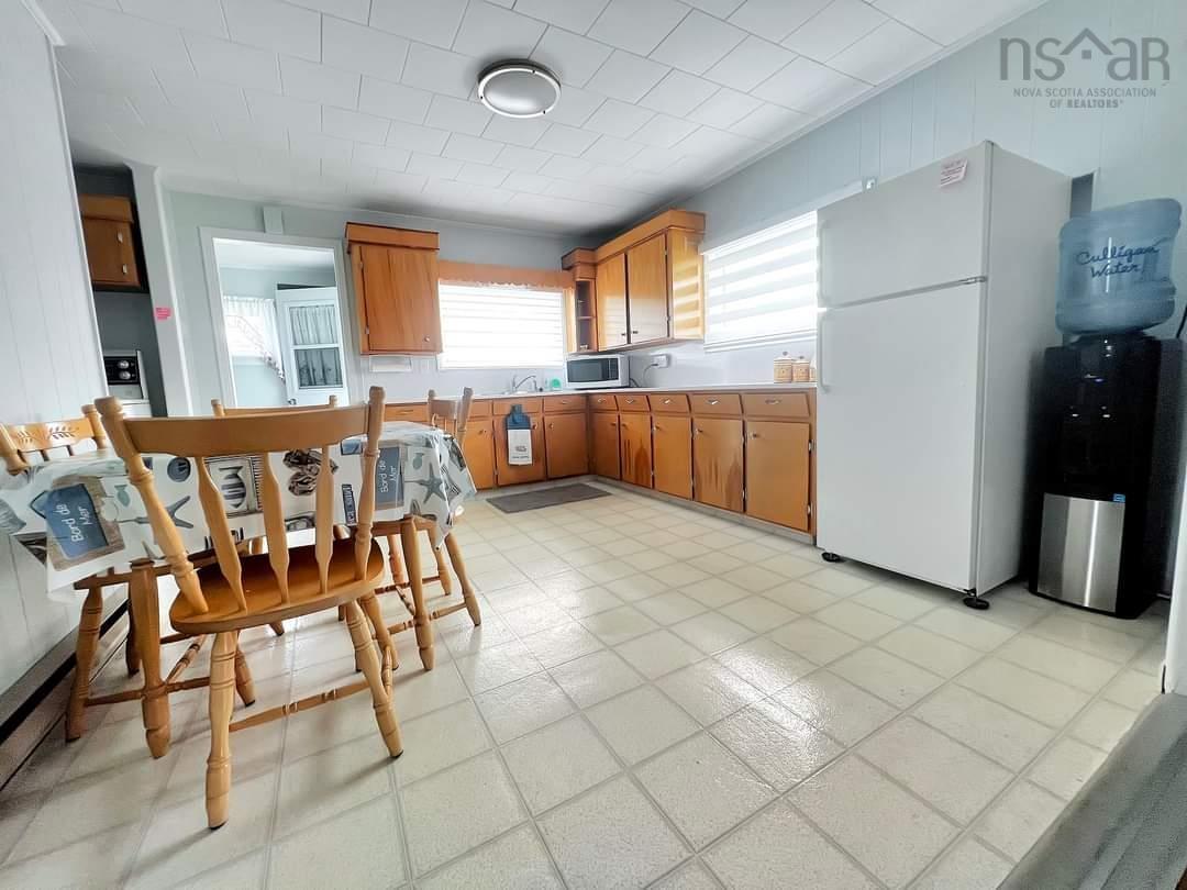 $189,000.00: 41 Stoney Island Road, North East Point
