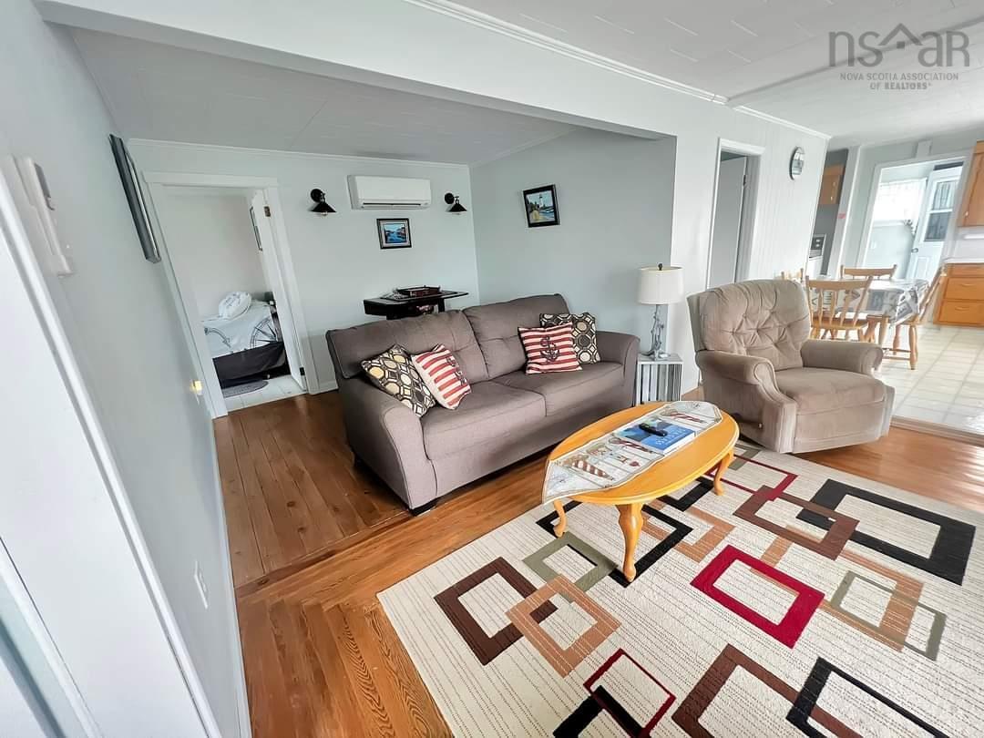 $189,000.00: 41 Stoney Island Road, North East Point