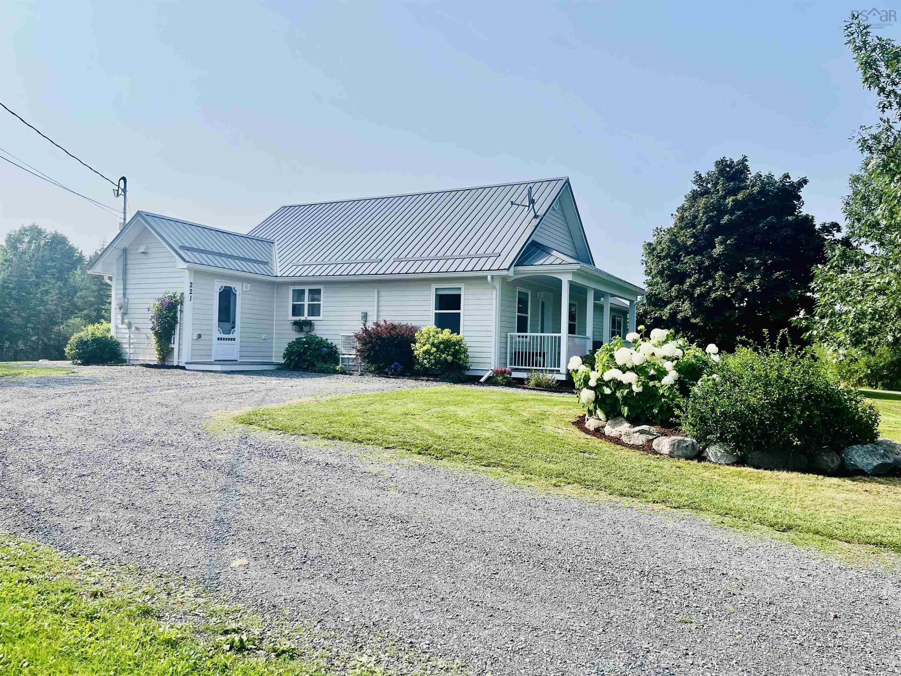 $449,500.00: 221 Harris Road, Haliburton