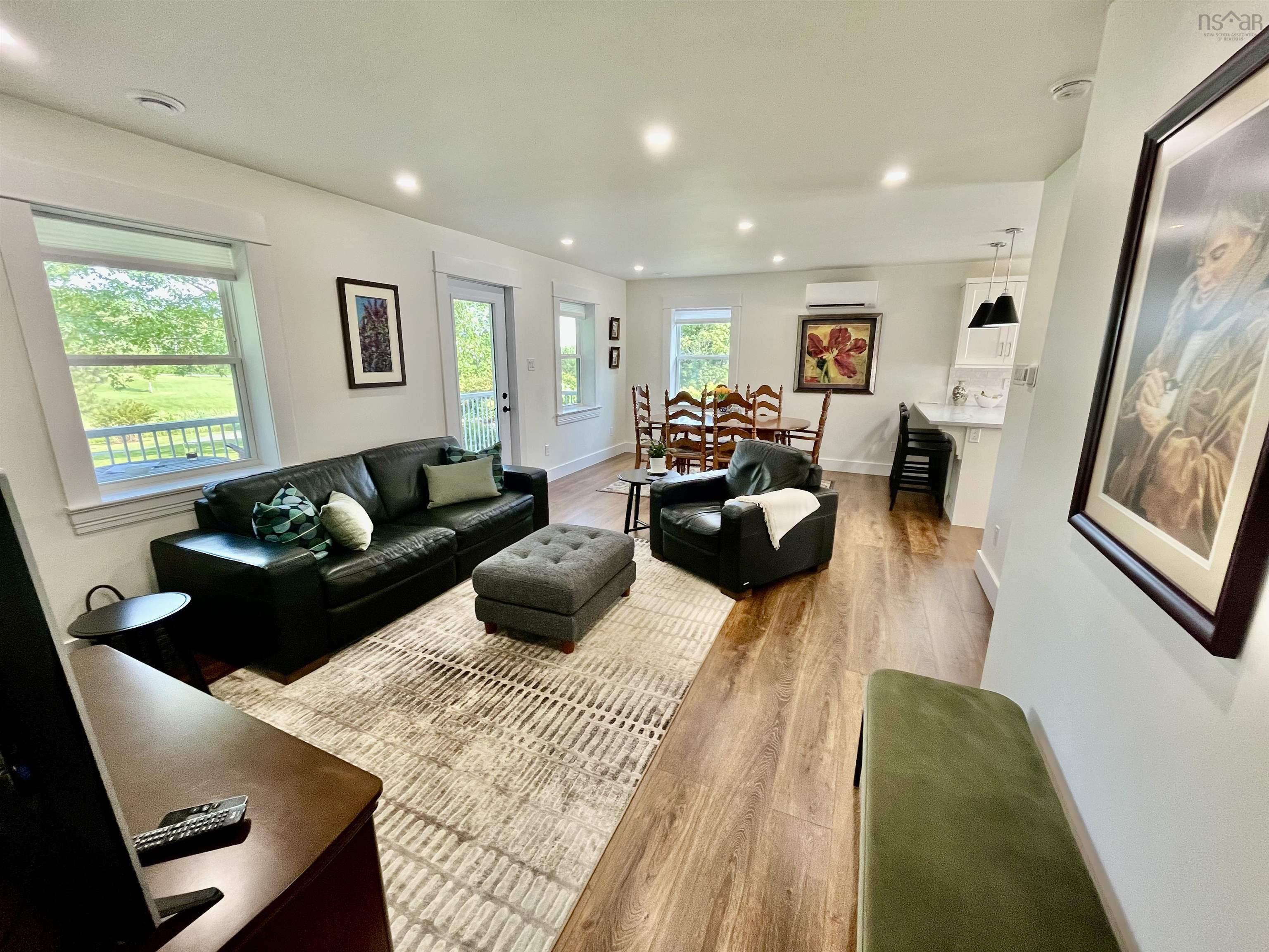$449,500.00: 221 Harris Road, Haliburton