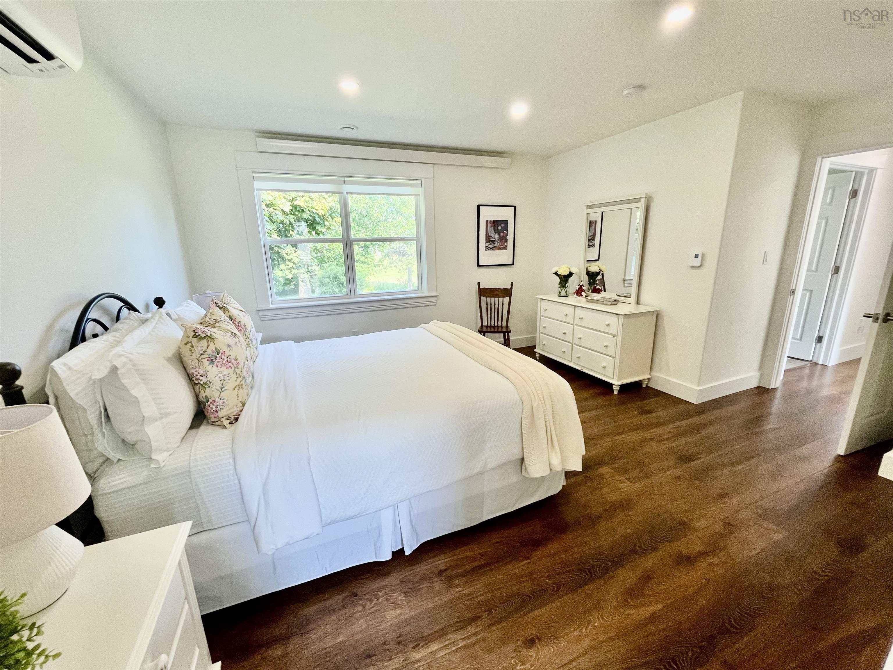 $449,500.00: 221 Harris Road, Haliburton