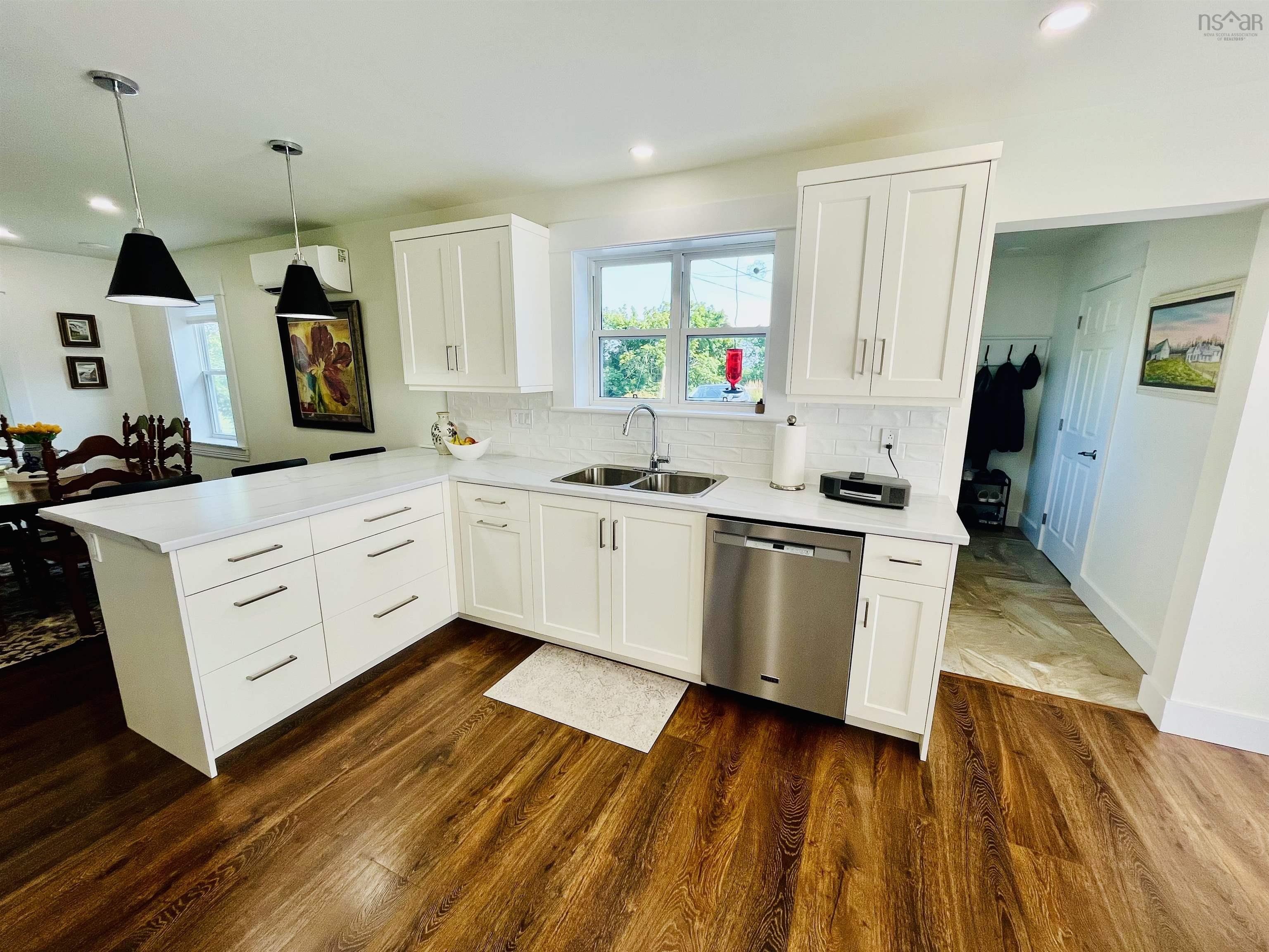 $449,500.00: 221 Harris Road, Haliburton