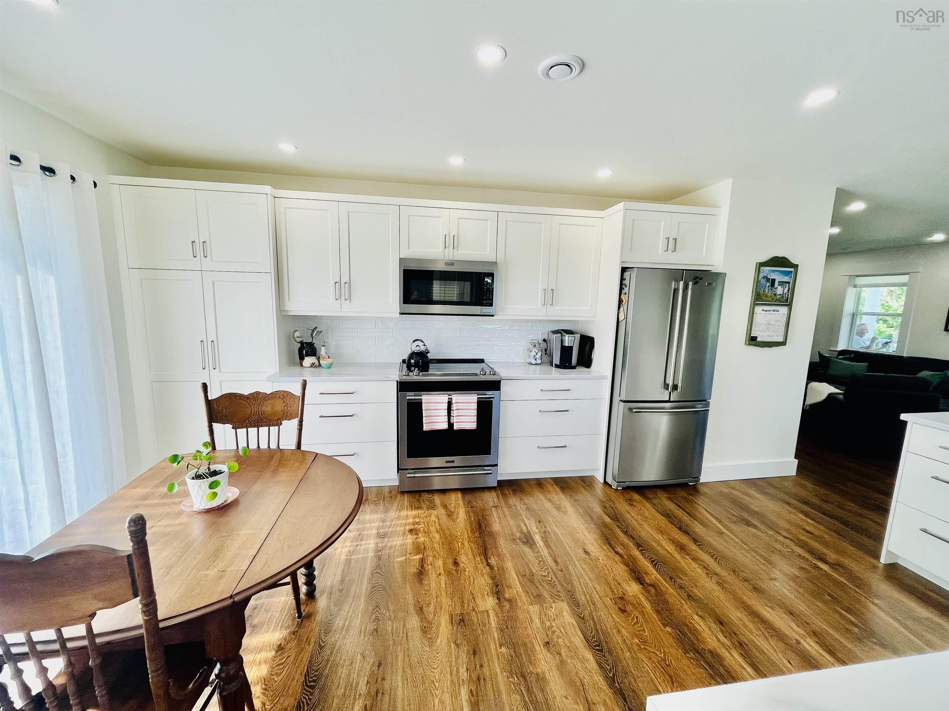 $449,500.00: 221 Harris Road, Haliburton