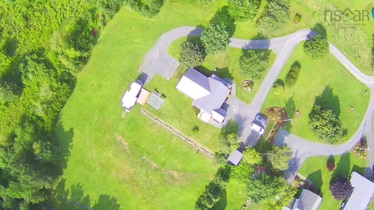 $449,500.00: 221 Harris Road, Haliburton