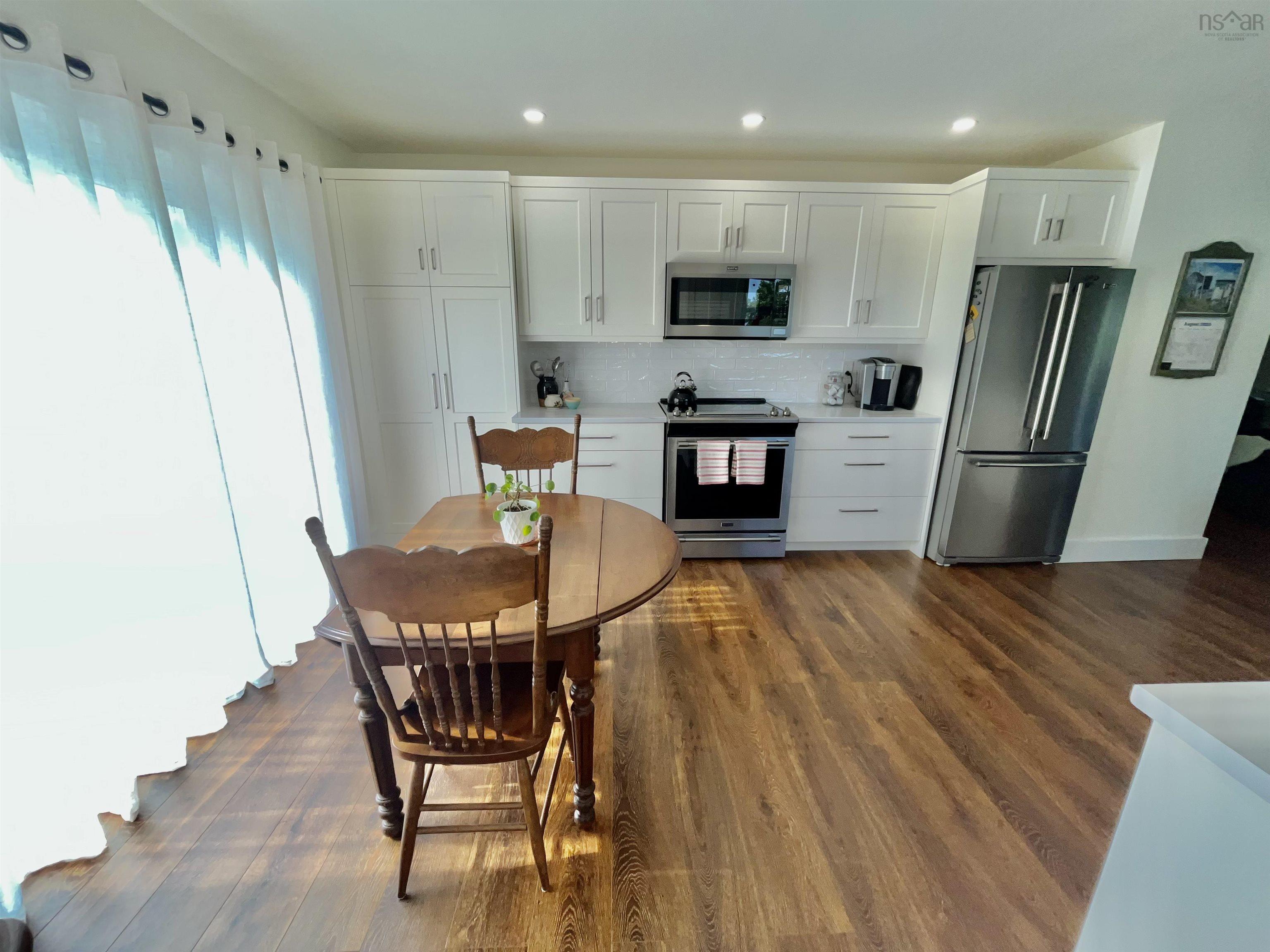 $449,500.00: 221 Harris Road, Haliburton