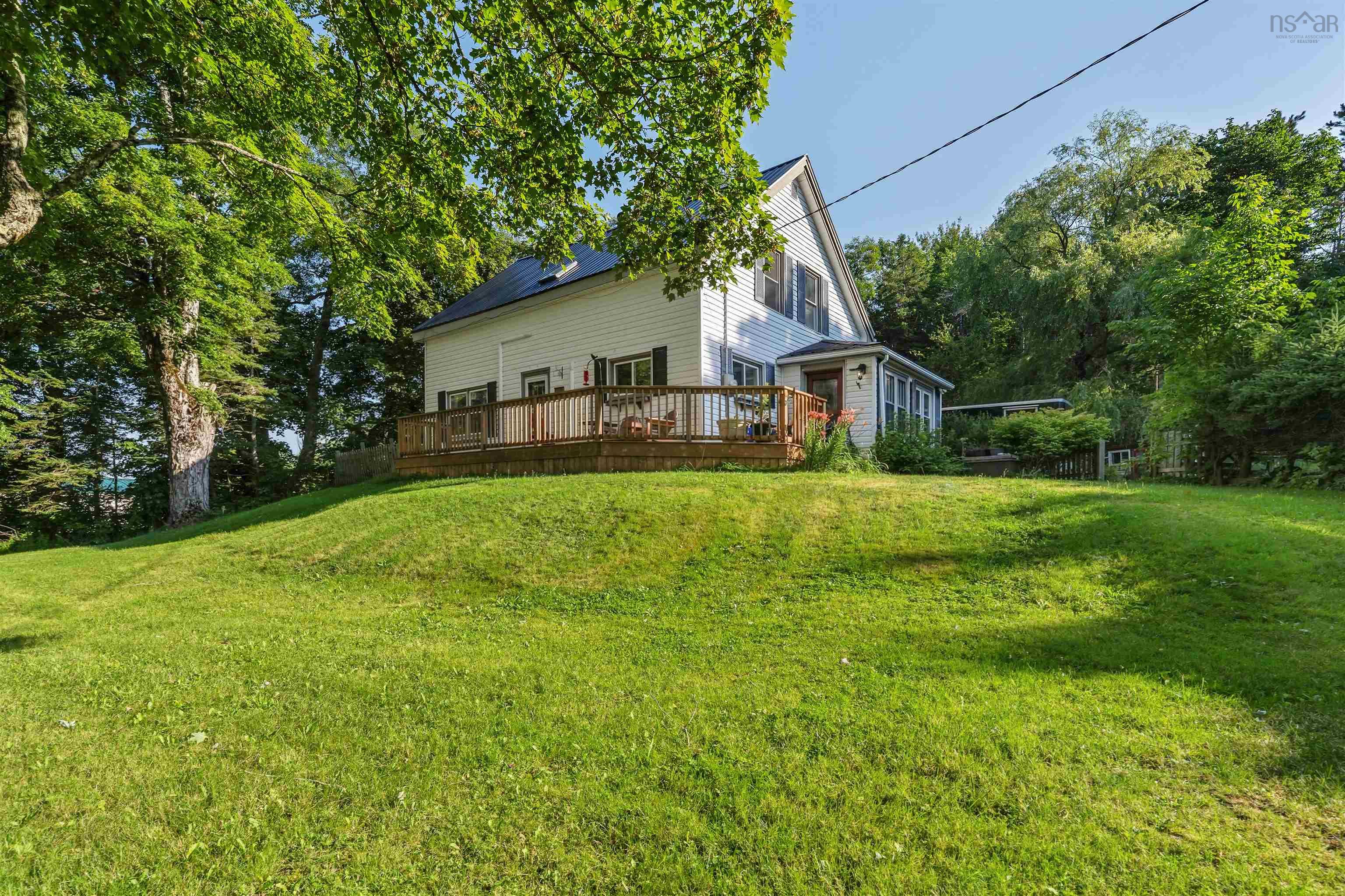 $424,900.00: 19 Elderbank Back Road, Elderbank