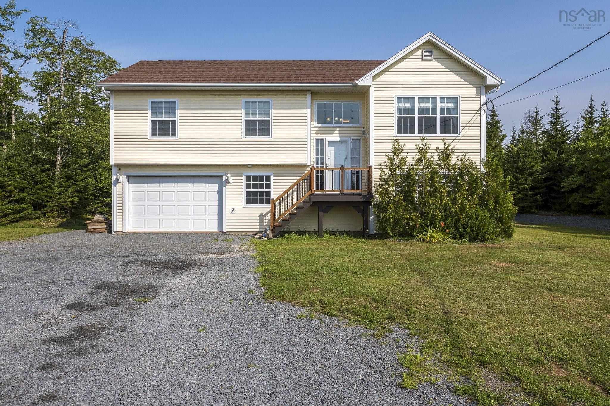 $799,900.00: 3350 Old Guysborough Road, Devon