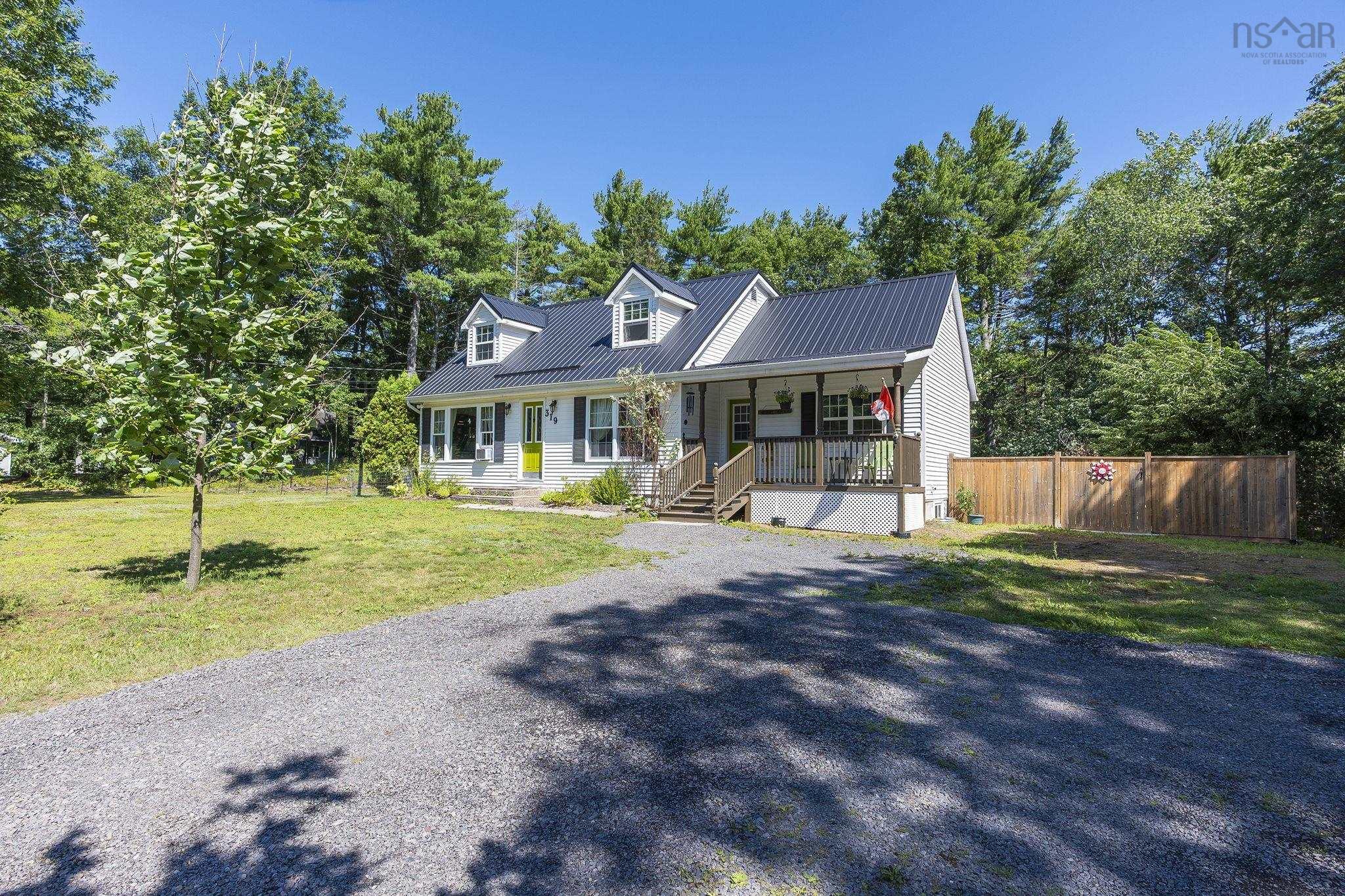 $465,000.00: 319 Birchcrest Drive, Cambridge