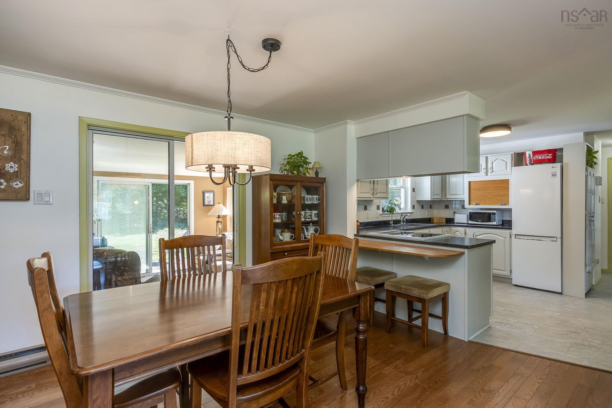 $465,000.00: 319 Birchcrest Drive, Cambridge