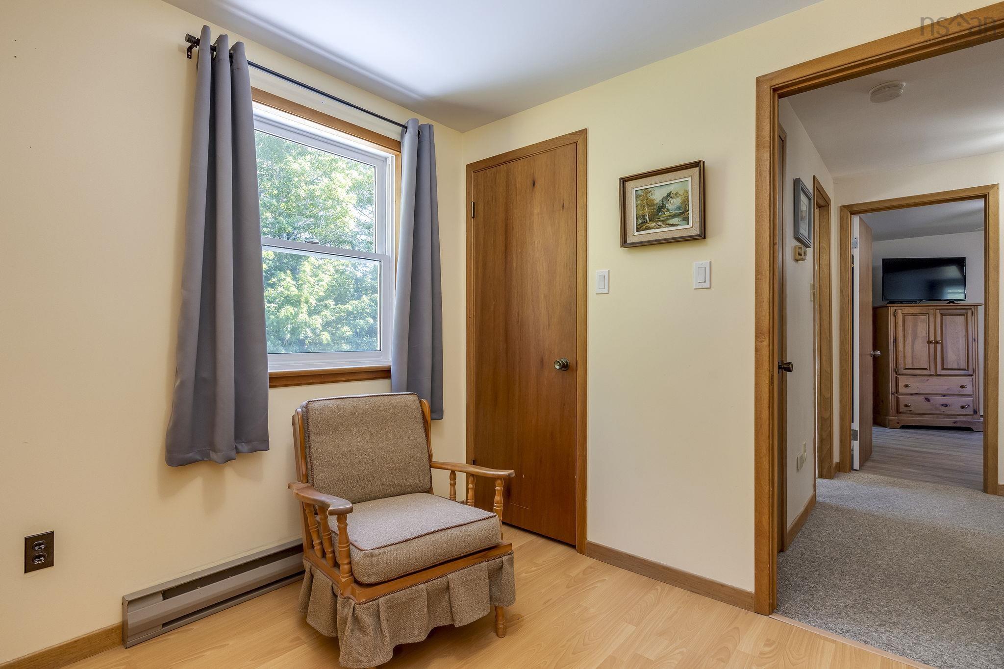 $465,000.00: 319 Birchcrest Drive, Cambridge