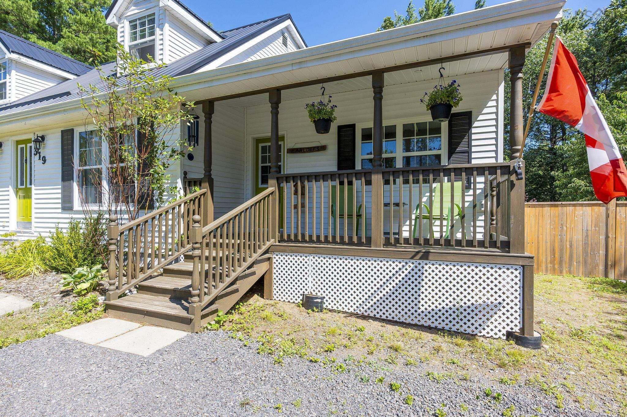 $465,000.00: 319 Birchcrest Drive, Cambridge
