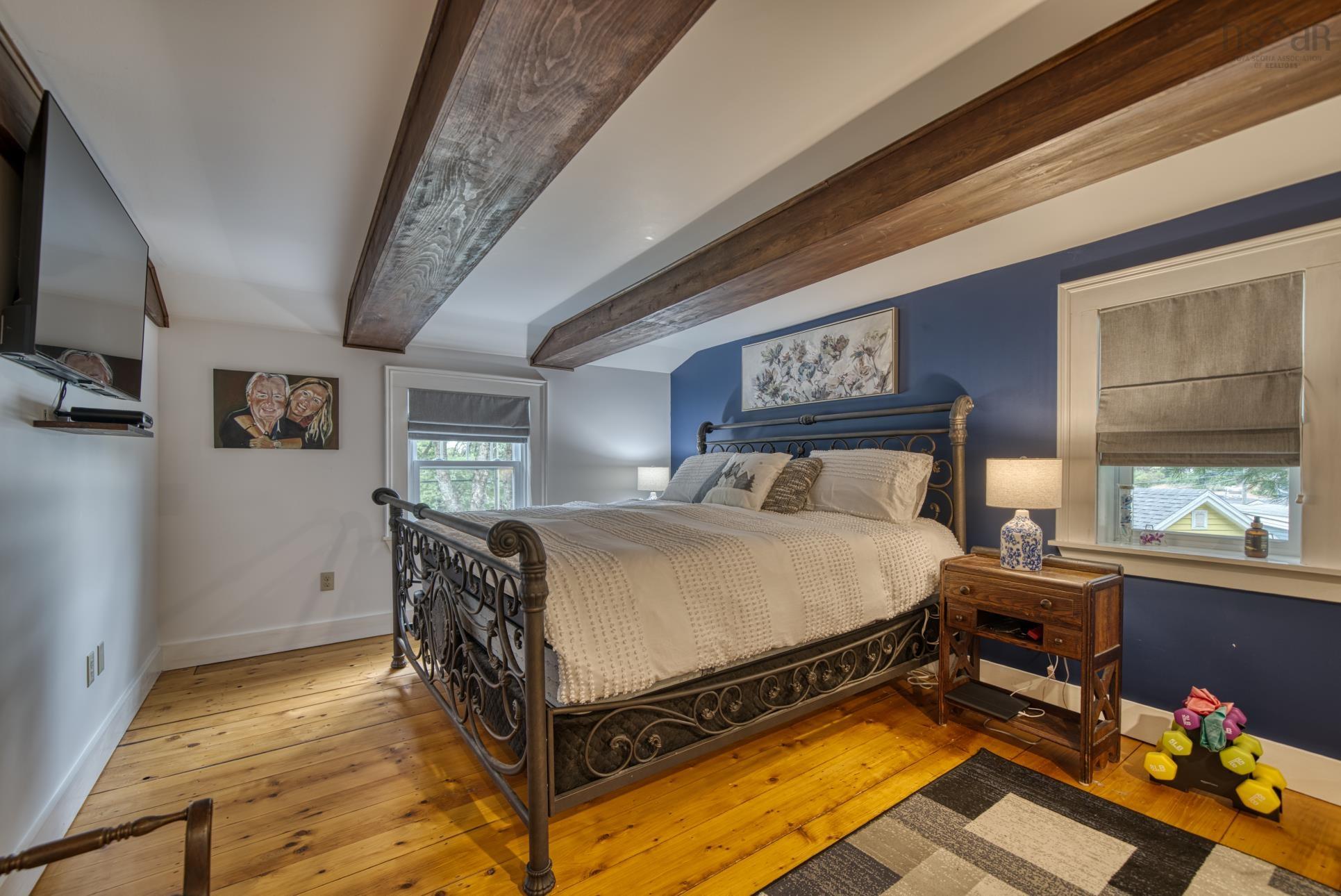 $950,000.00: 261 Edgewater Street, Mahone Bay