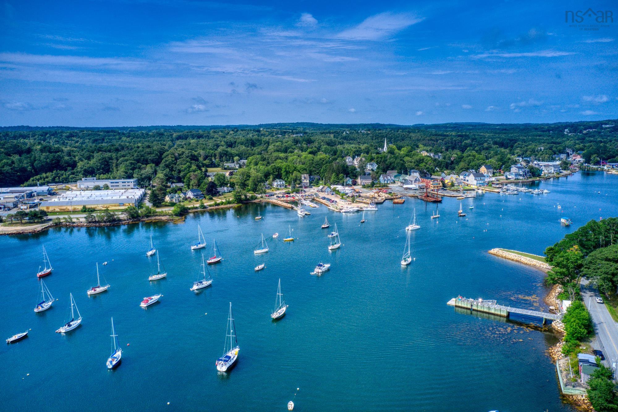$950,000.00: 261 Edgewater Street, Mahone Bay