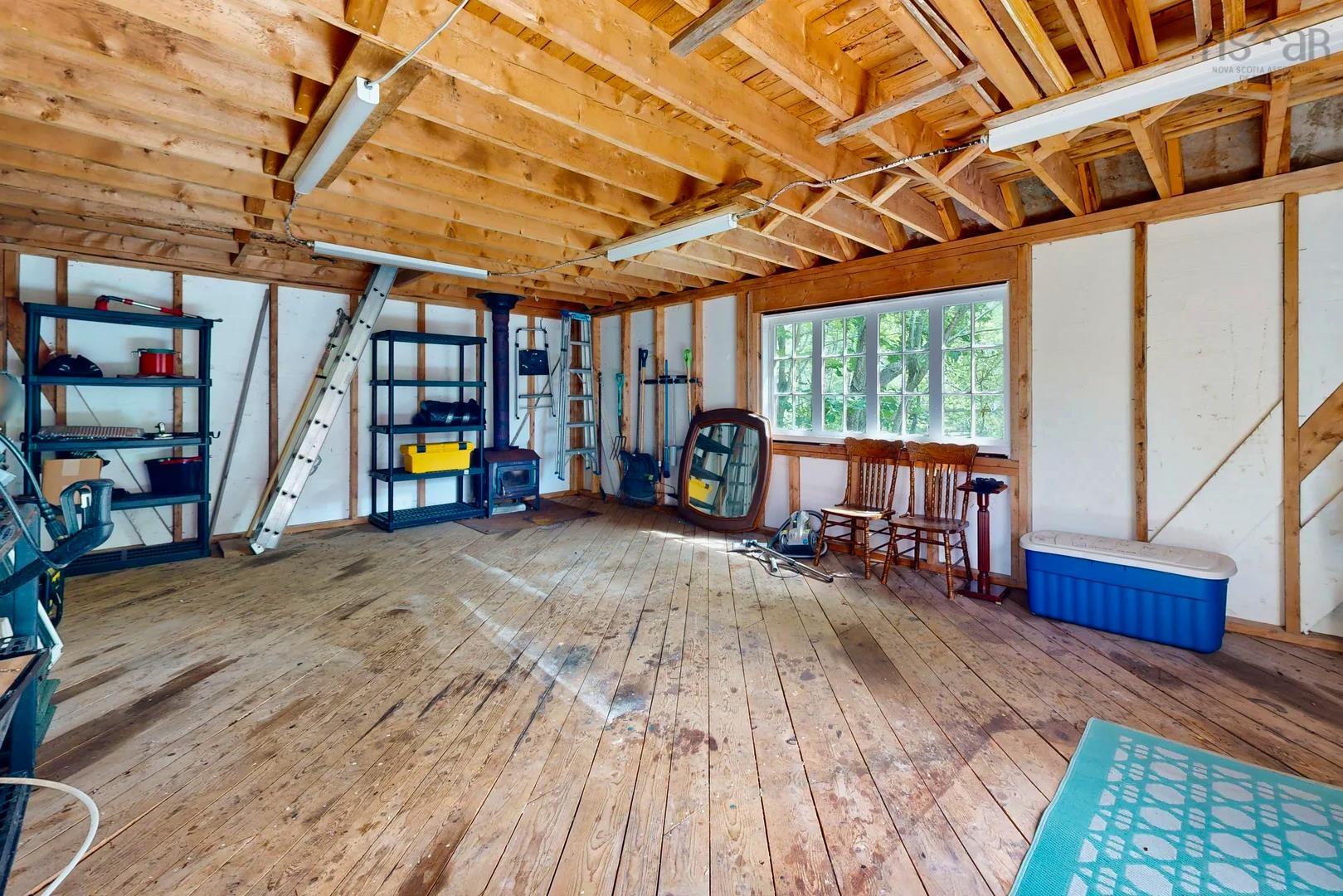 $950,000.00: 261 Edgewater Street, Mahone Bay