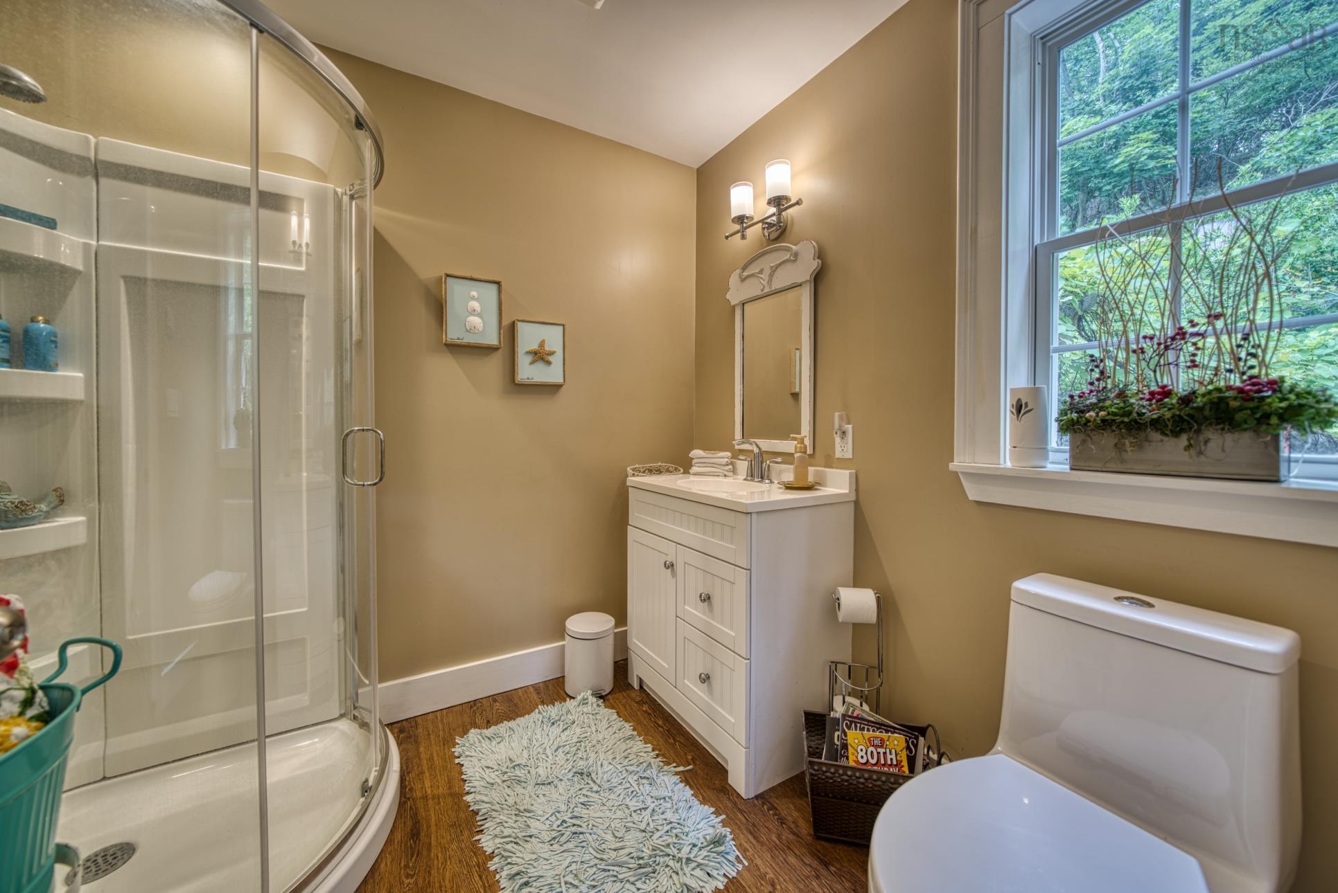 $950,000.00: 261 Edgewater Street, Mahone Bay