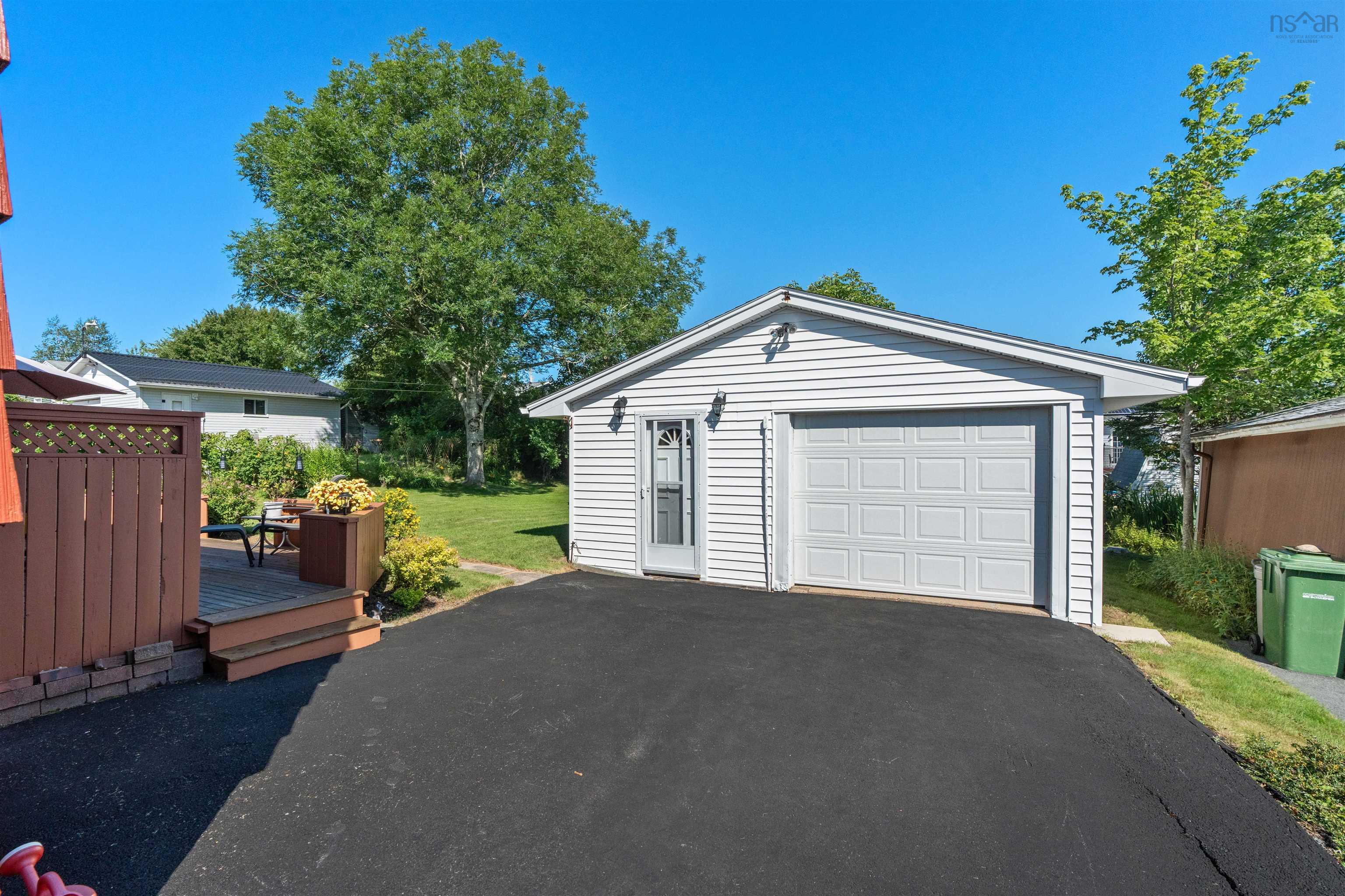 24 Estate Drive, Cole Harbour, NS (MLS 202620324)